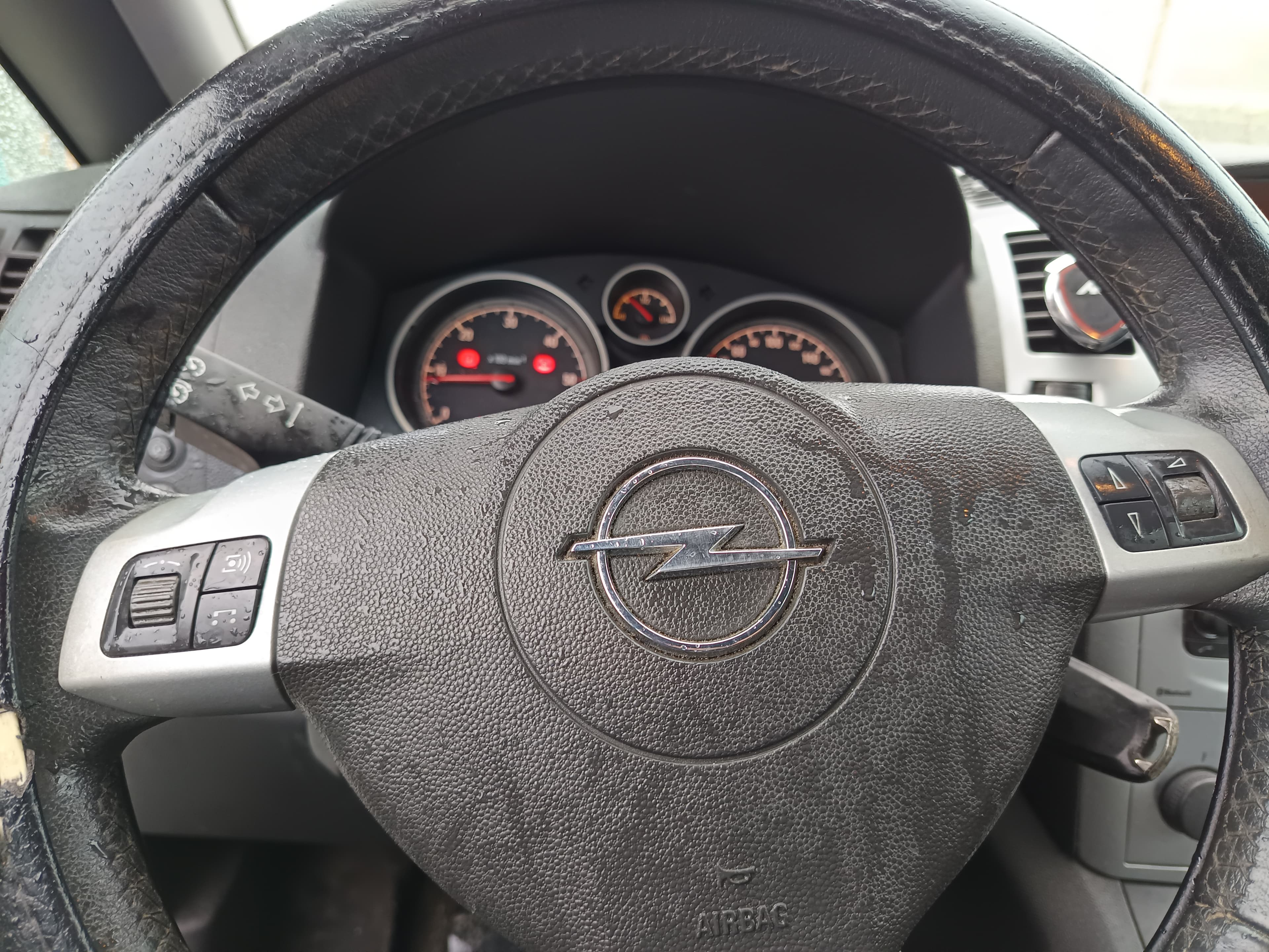 Opel Zafira · Ano 2012 — imagem 39
