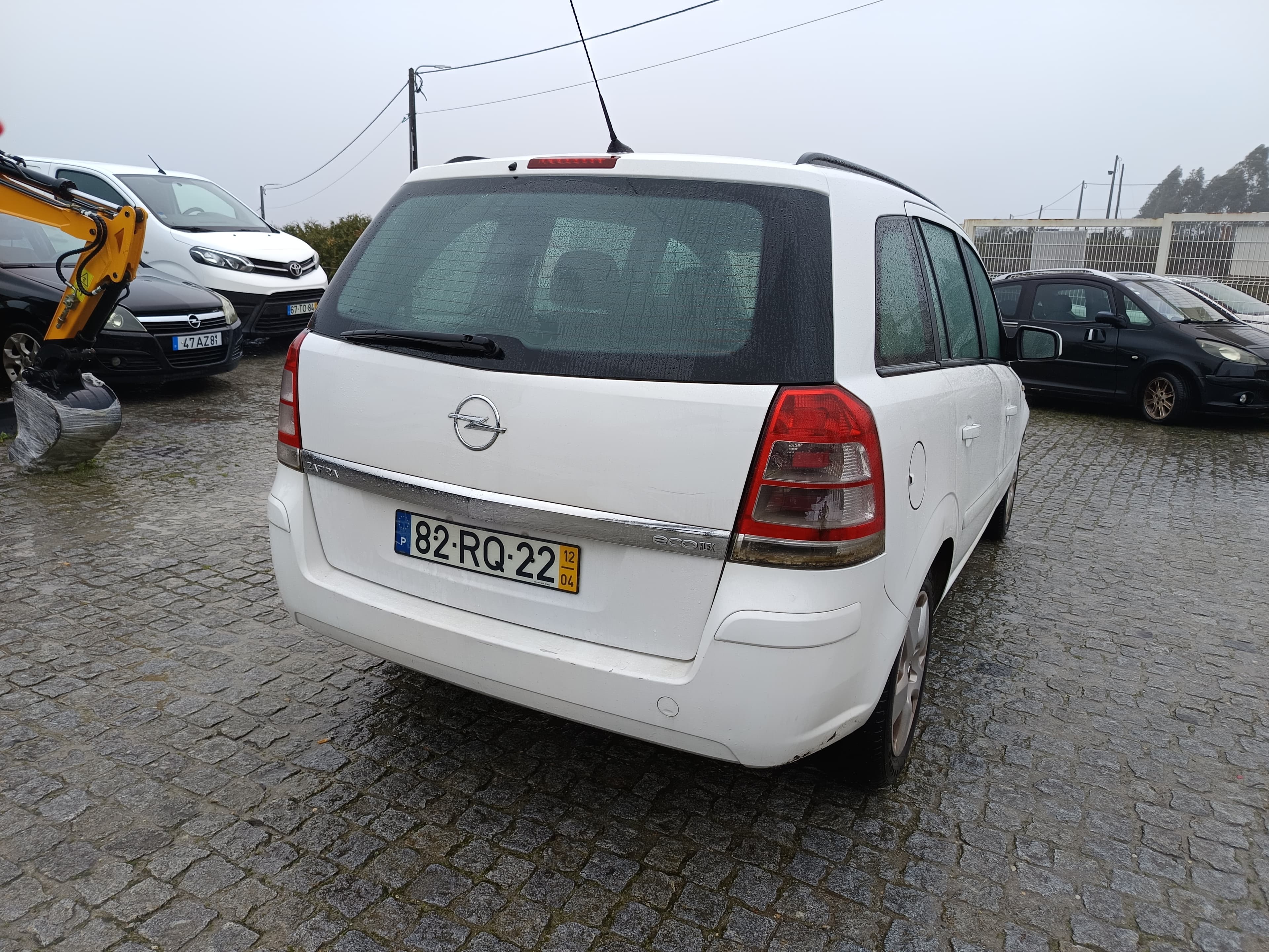 Opel Zafira · Ano 2012 — imagem 4
