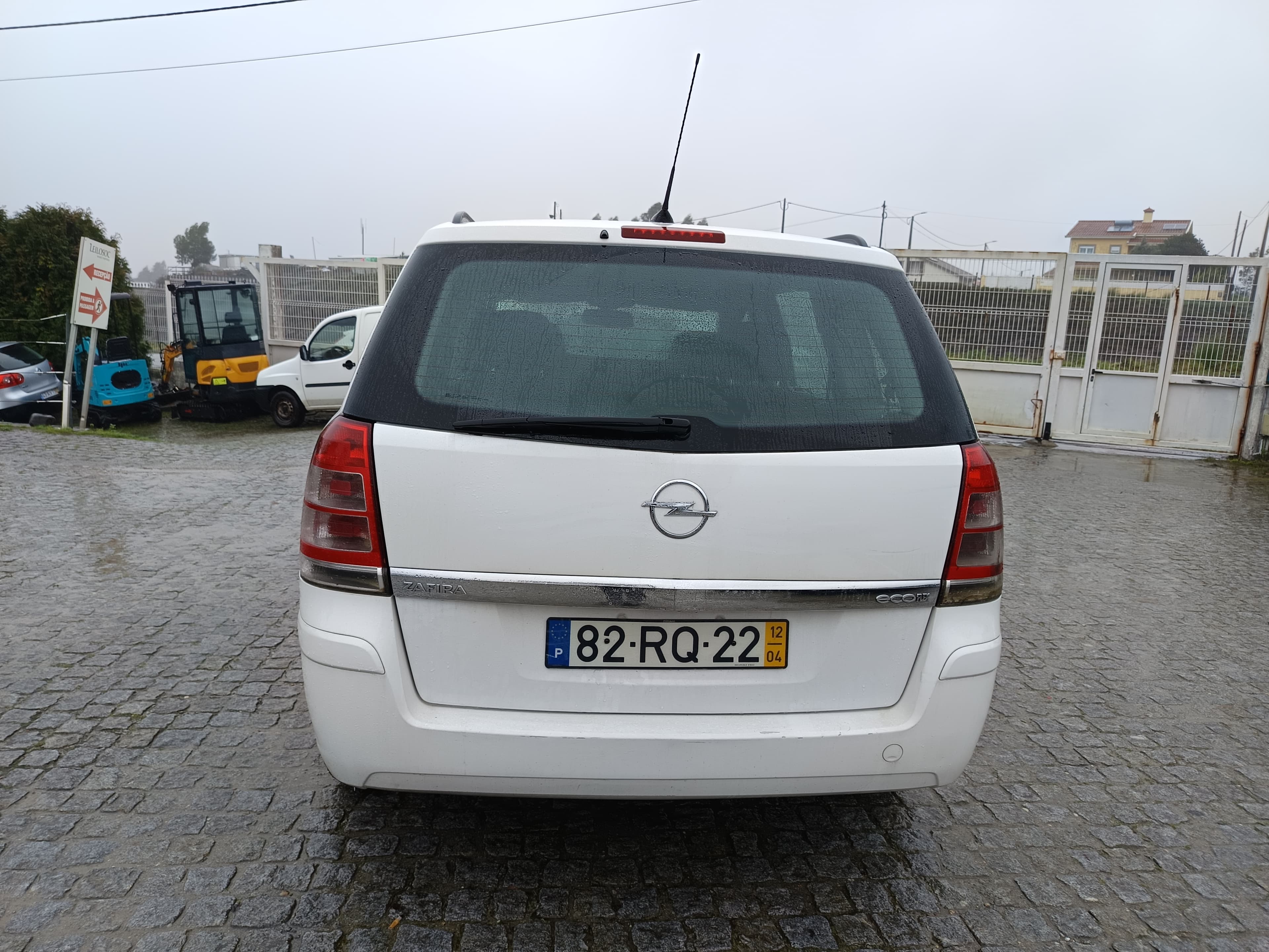 Opel Zafira · Ano 2012 — imagem 5