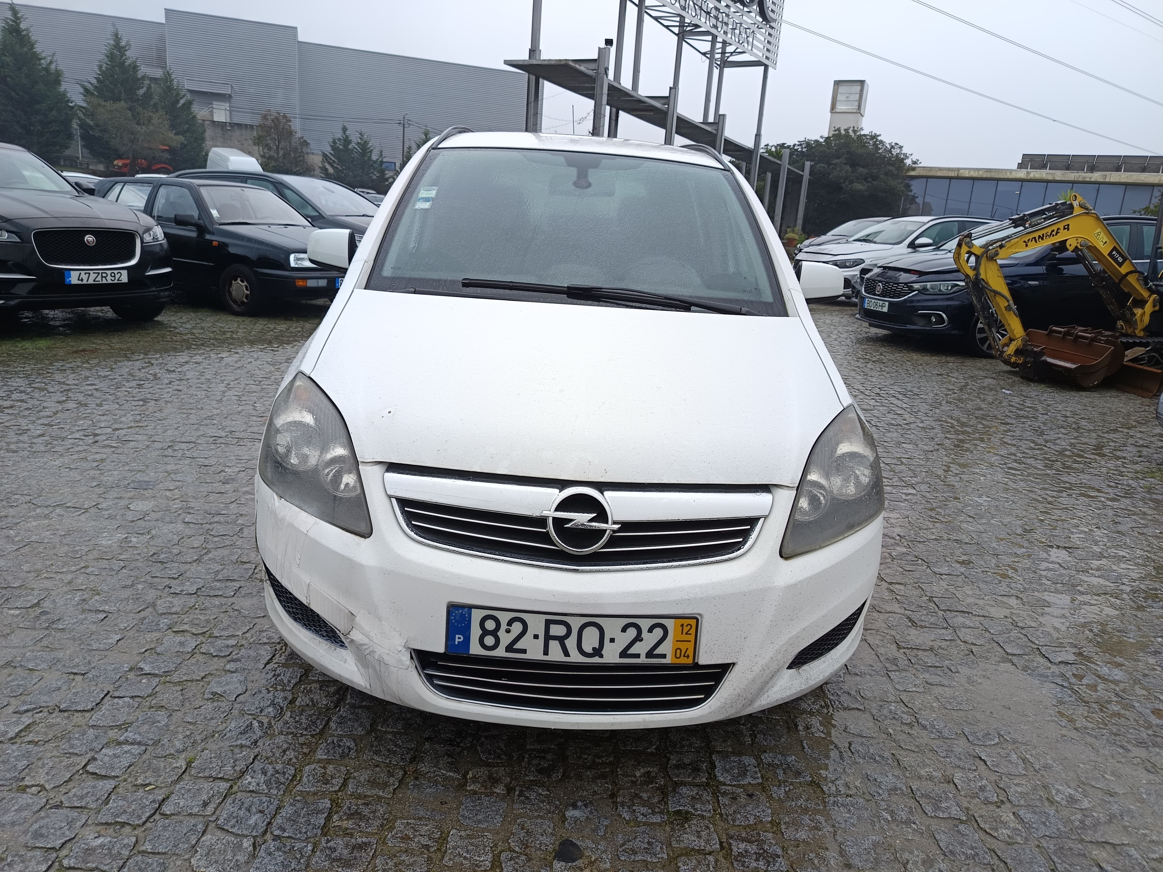 Opel Zafira · Ano 2012 — imagem 2
