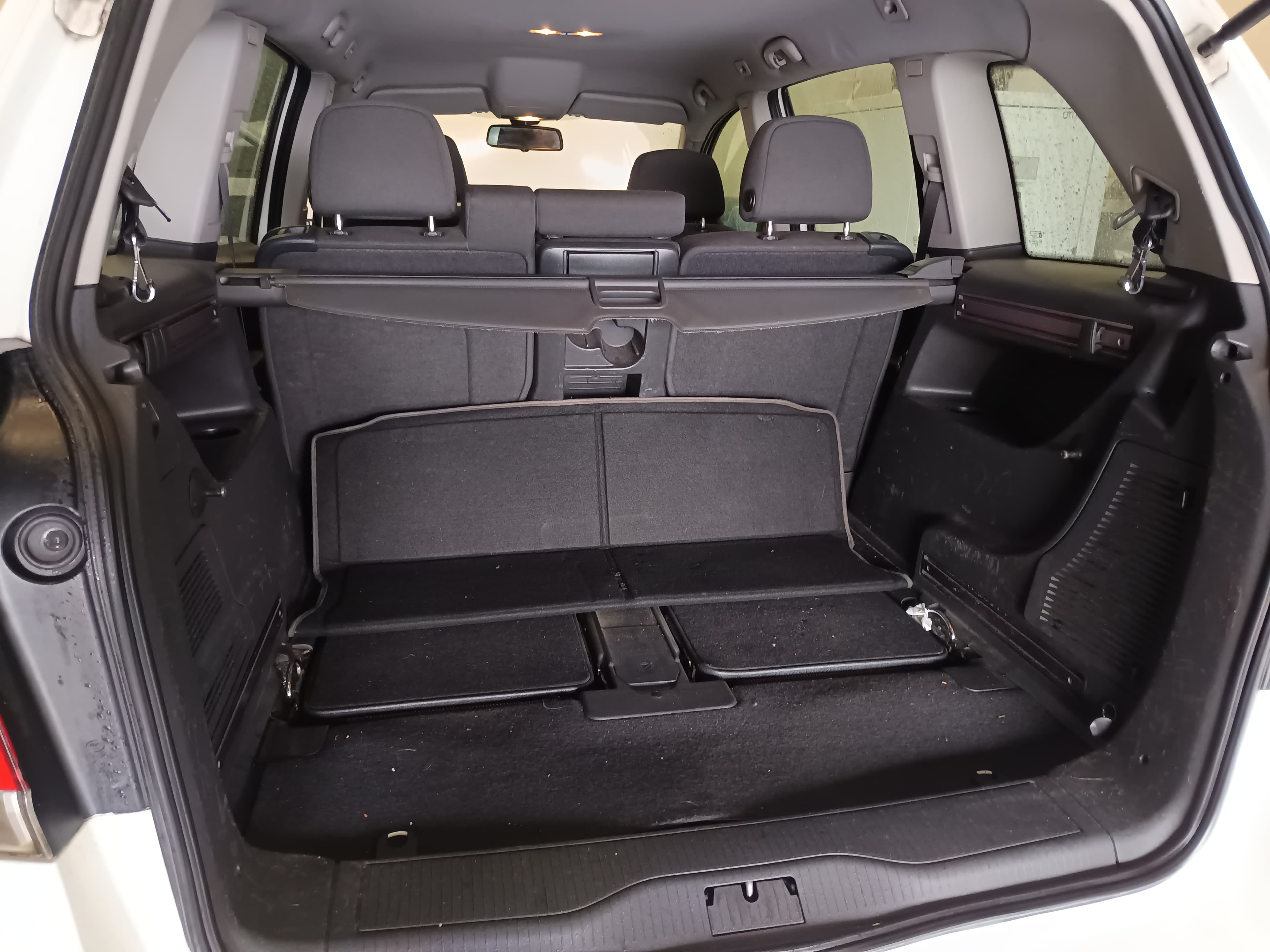 Opel Zafira · Ano 2012 — imagem 10