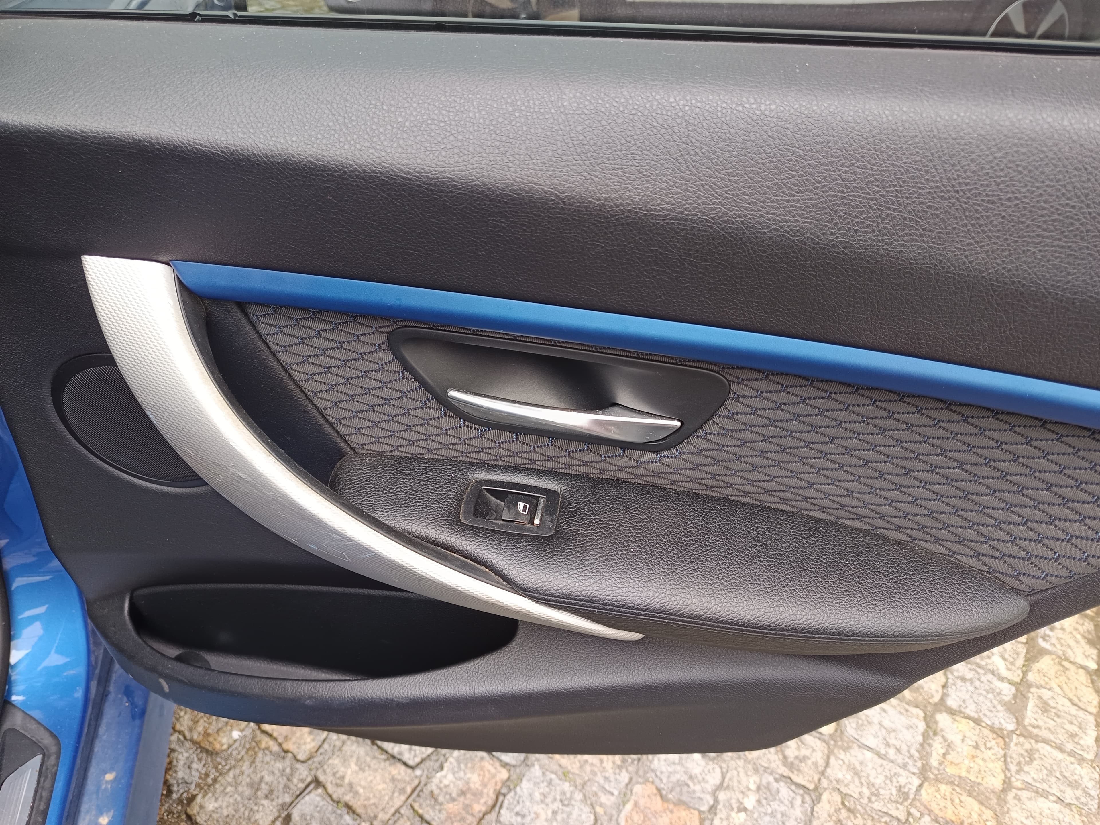 BMW 318 d · Ano 2016 — imagem 20