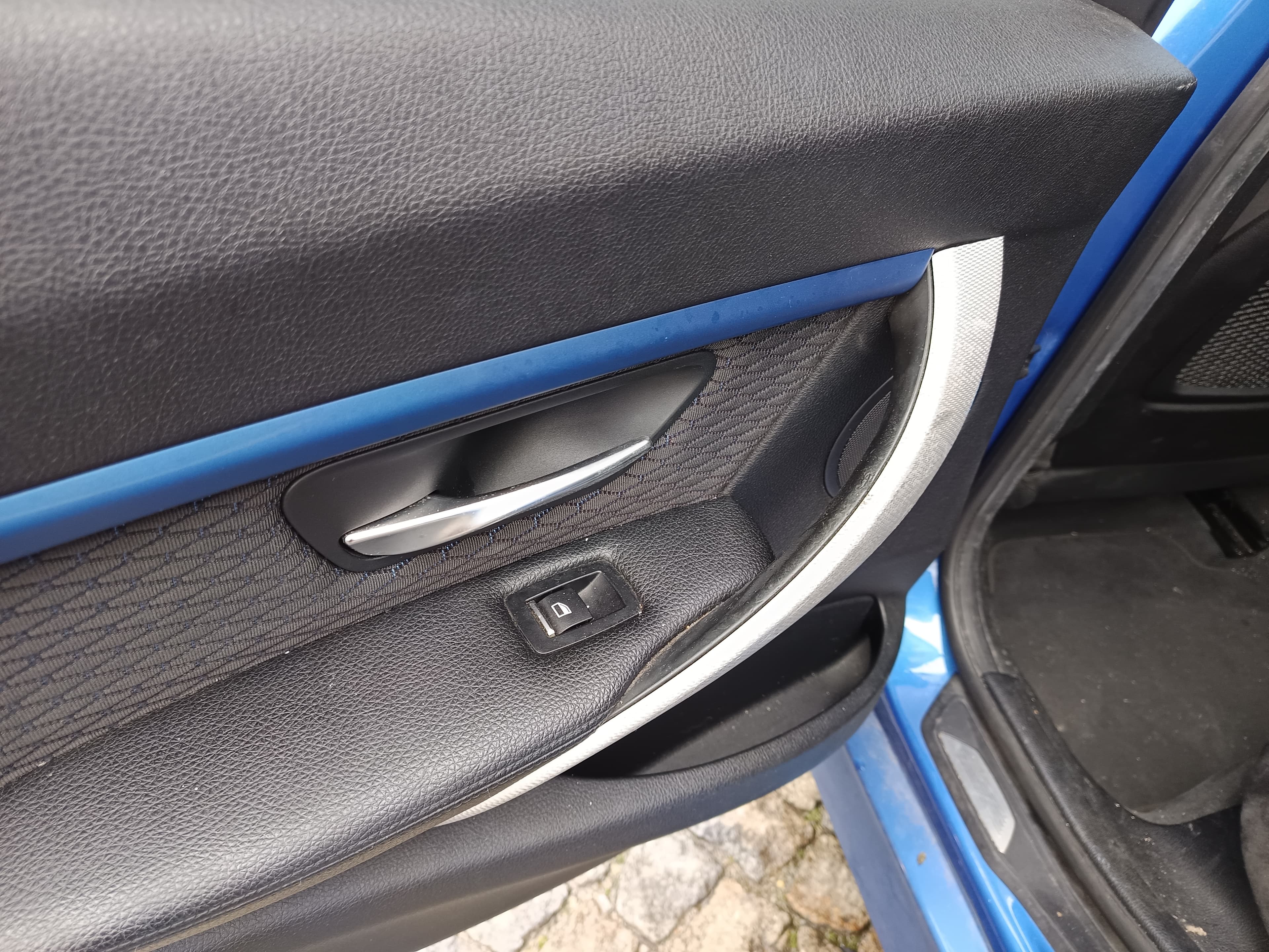 BMW 318 d · Ano 2016 — imagem 26