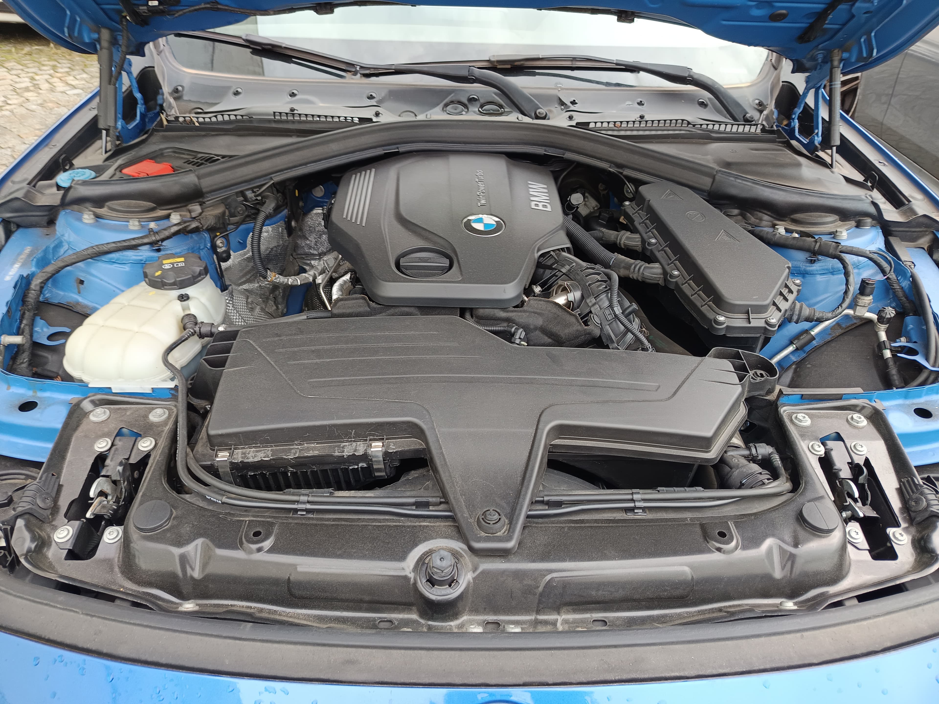 BMW 318 d · Ano 2016 — imagem 15