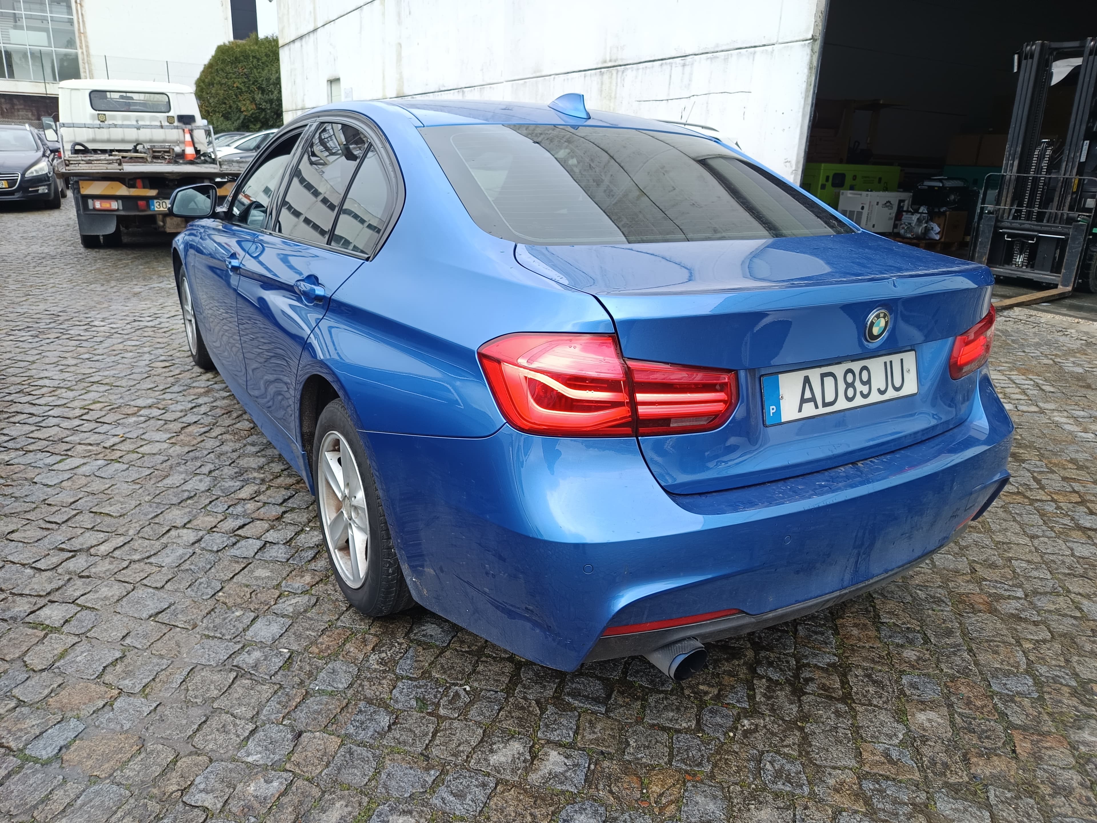 BMW 318 d · Ano 2016 — imagem 6