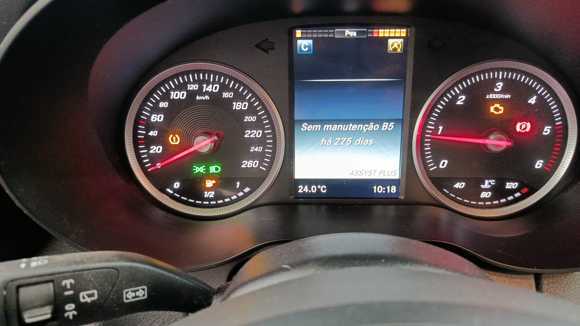 Mercedes-Benz C 180 · Ano 2016 — image 21