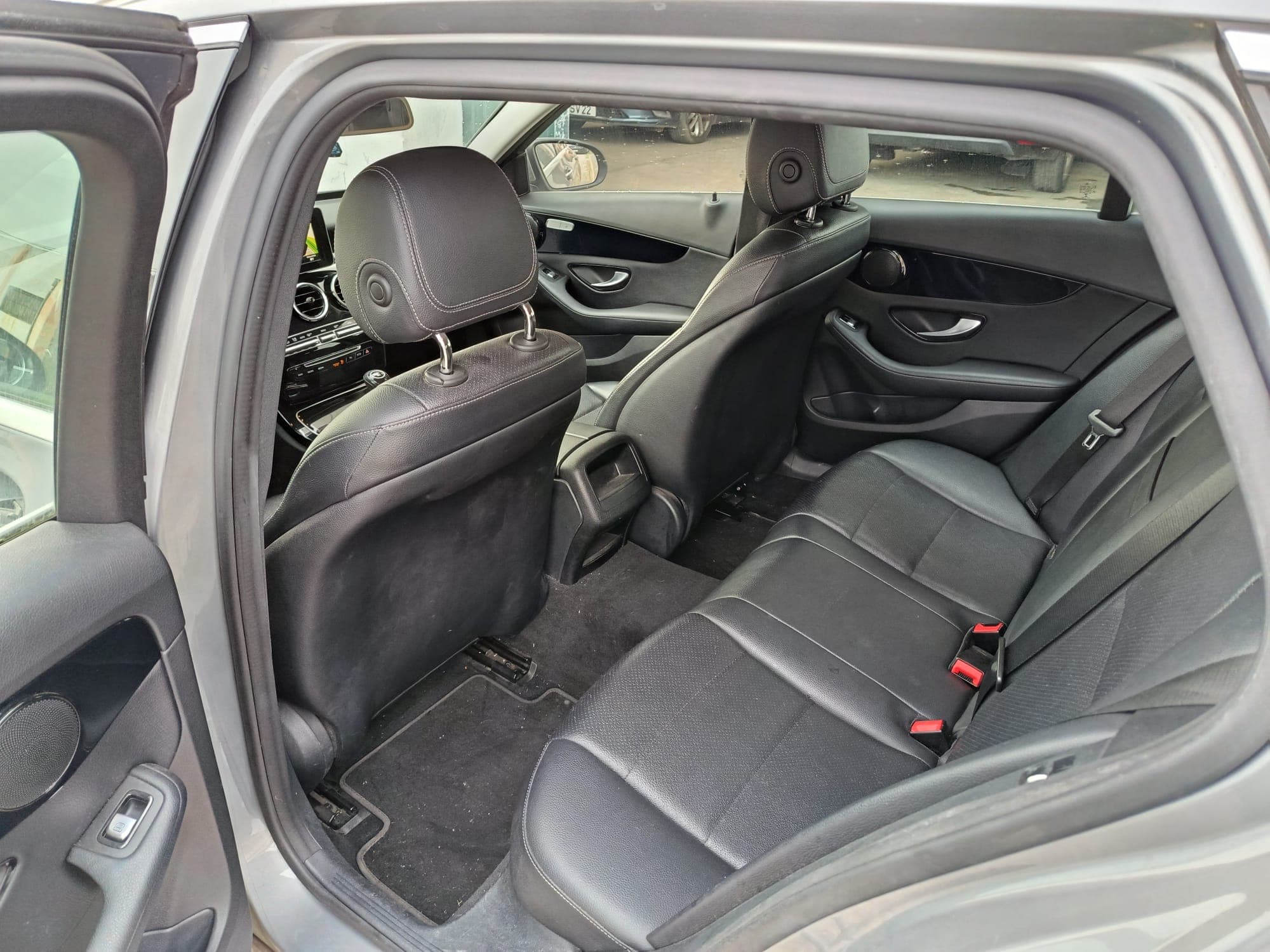 Mercedes-Benz C 180 · Ano 2016 — image 18