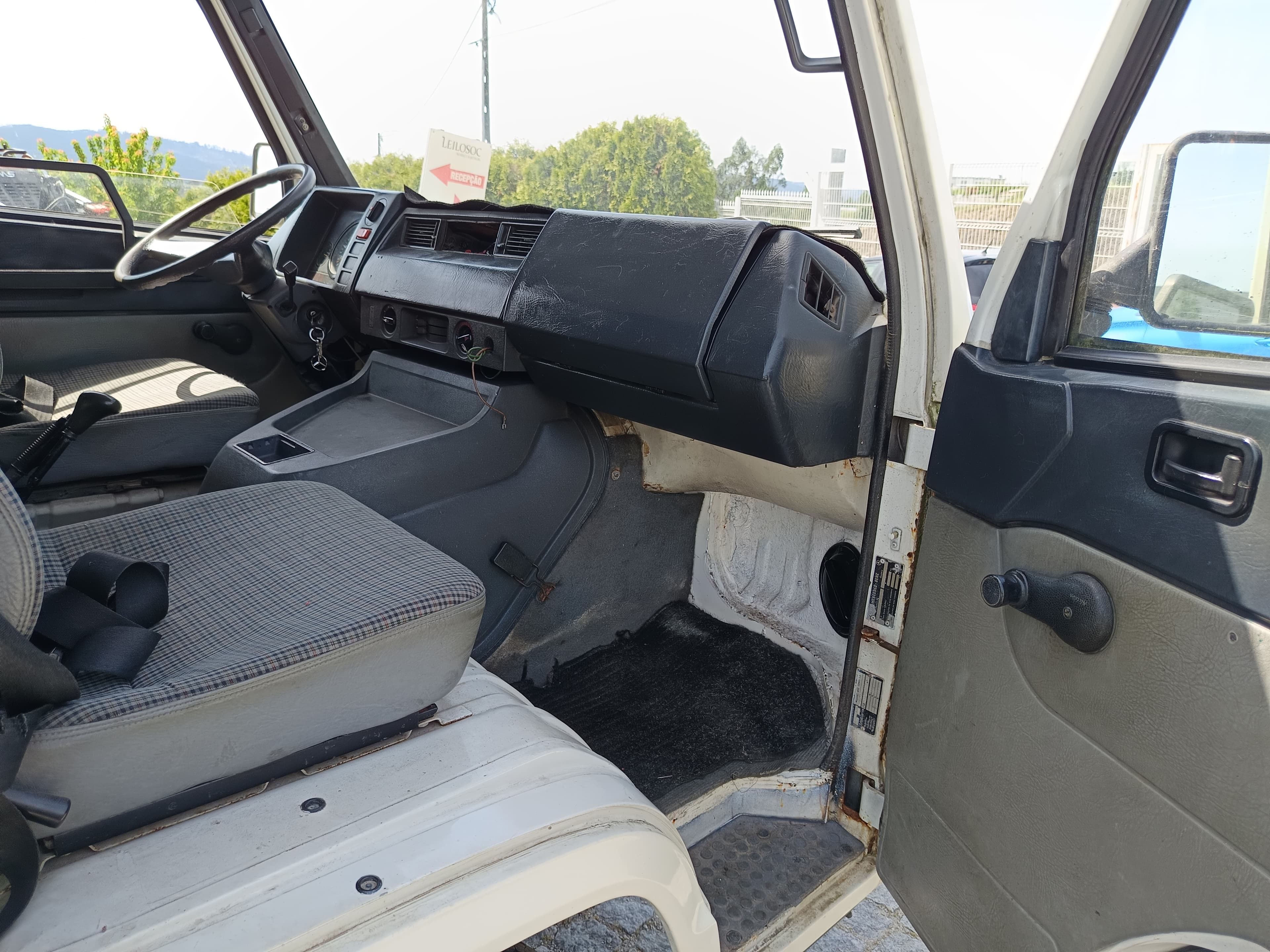 Mercedes-Benz MB 140 · Ano 1988 — image 16