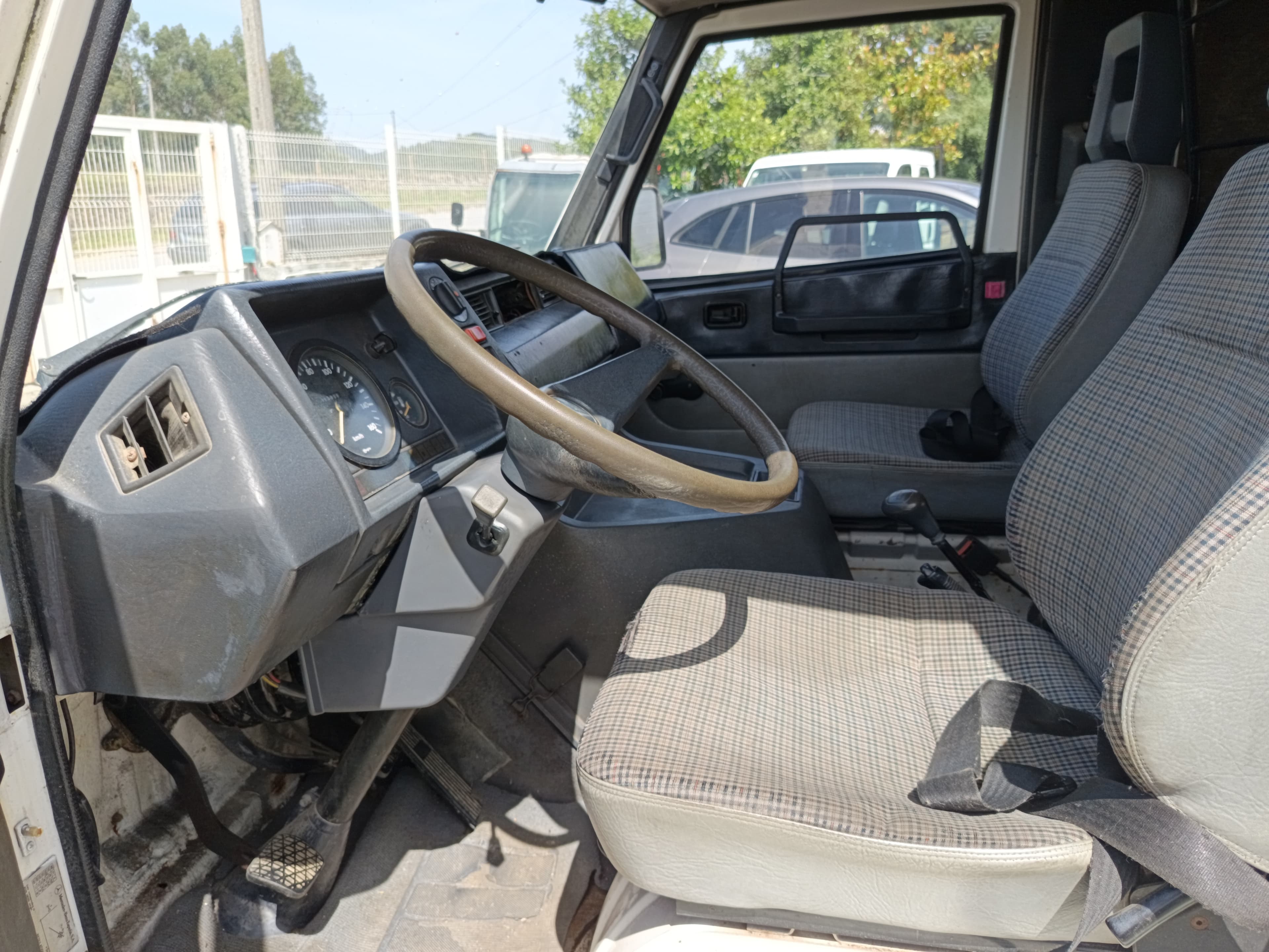 Mercedes-Benz MB 140 · Ano 1988 — image 23