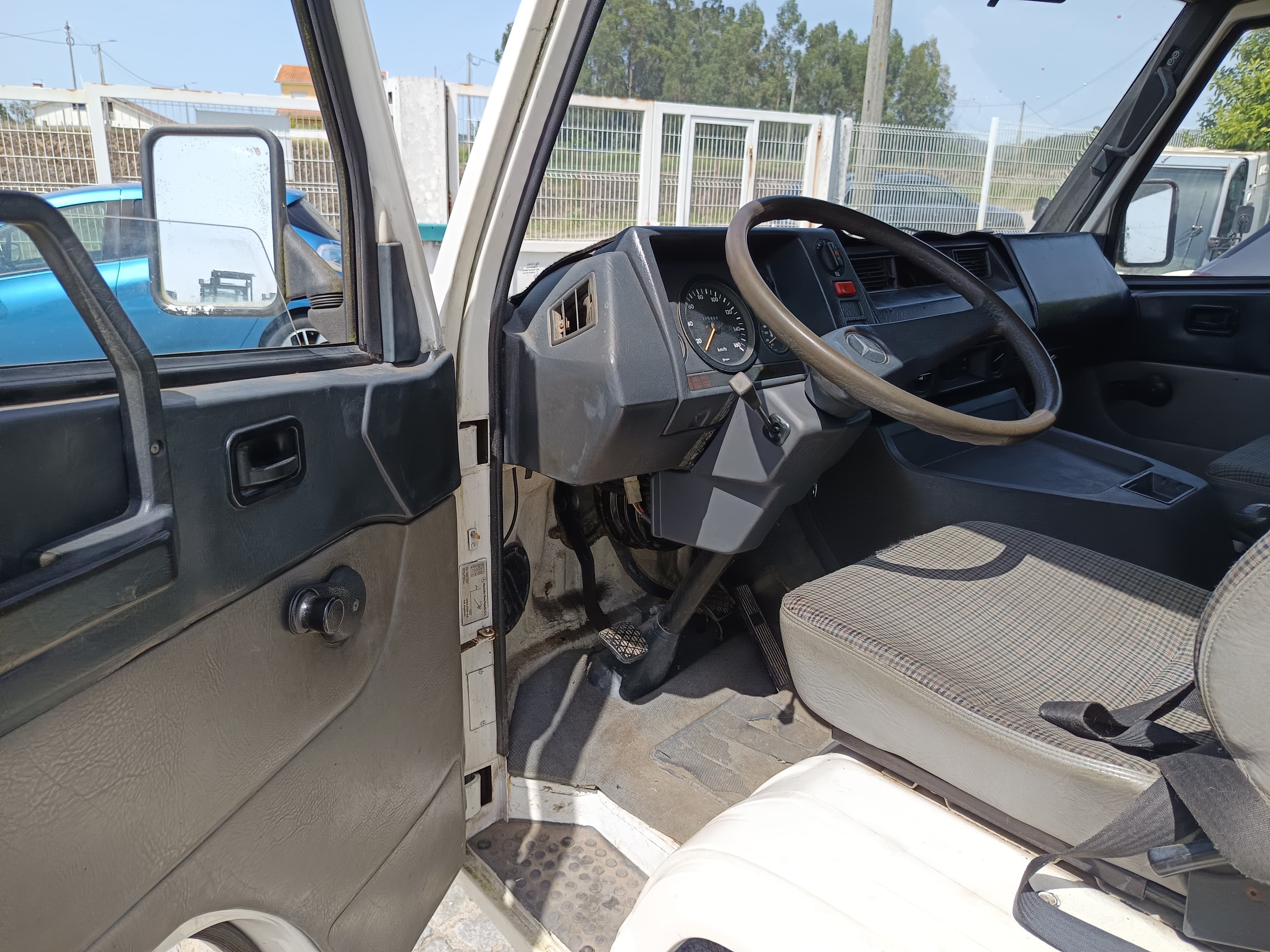 Mercedes-Benz MB 140 · Ano 1988 — image 20