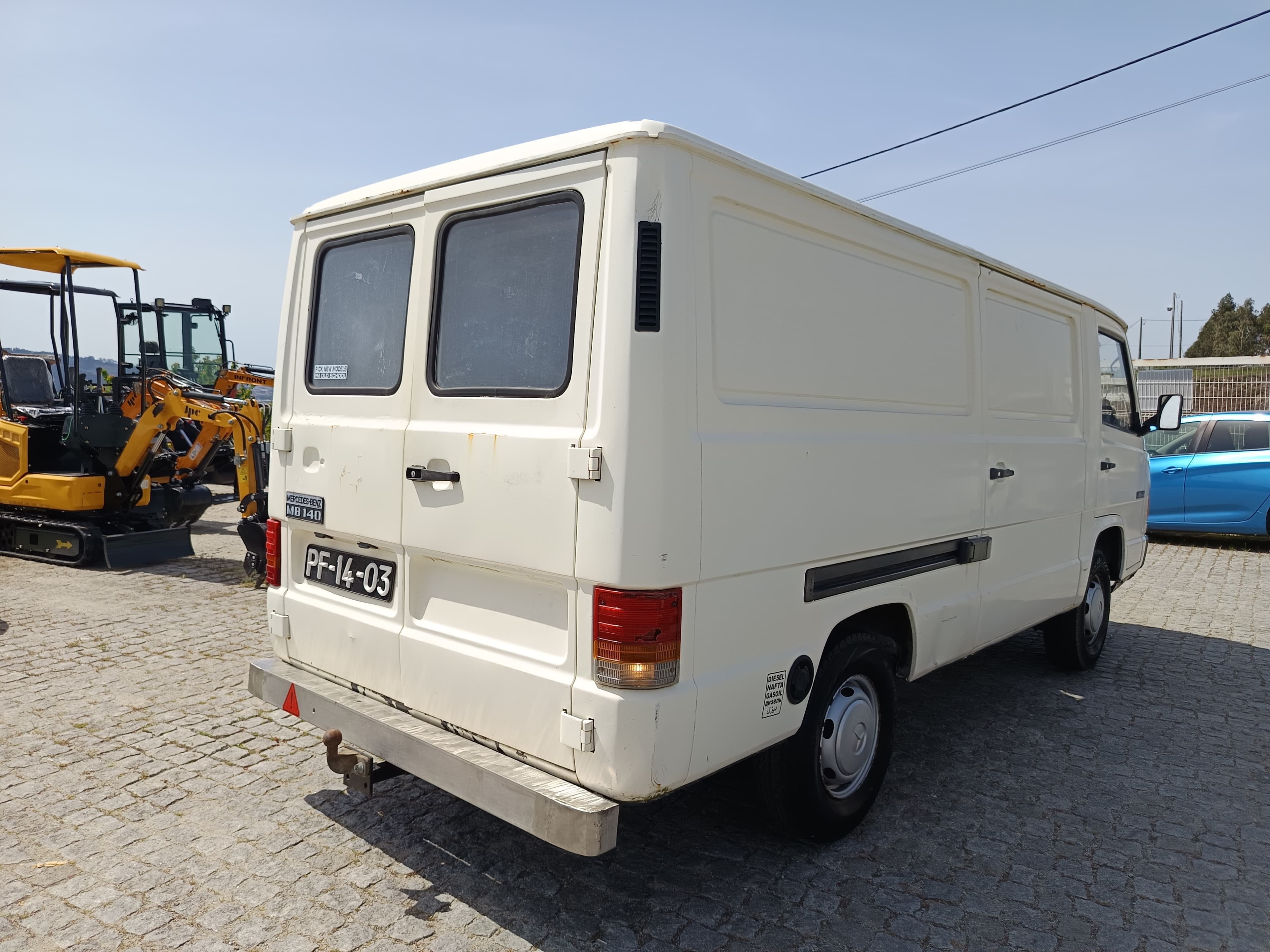 Mercedes-Benz MB 140 · Ano 1988 — image 4