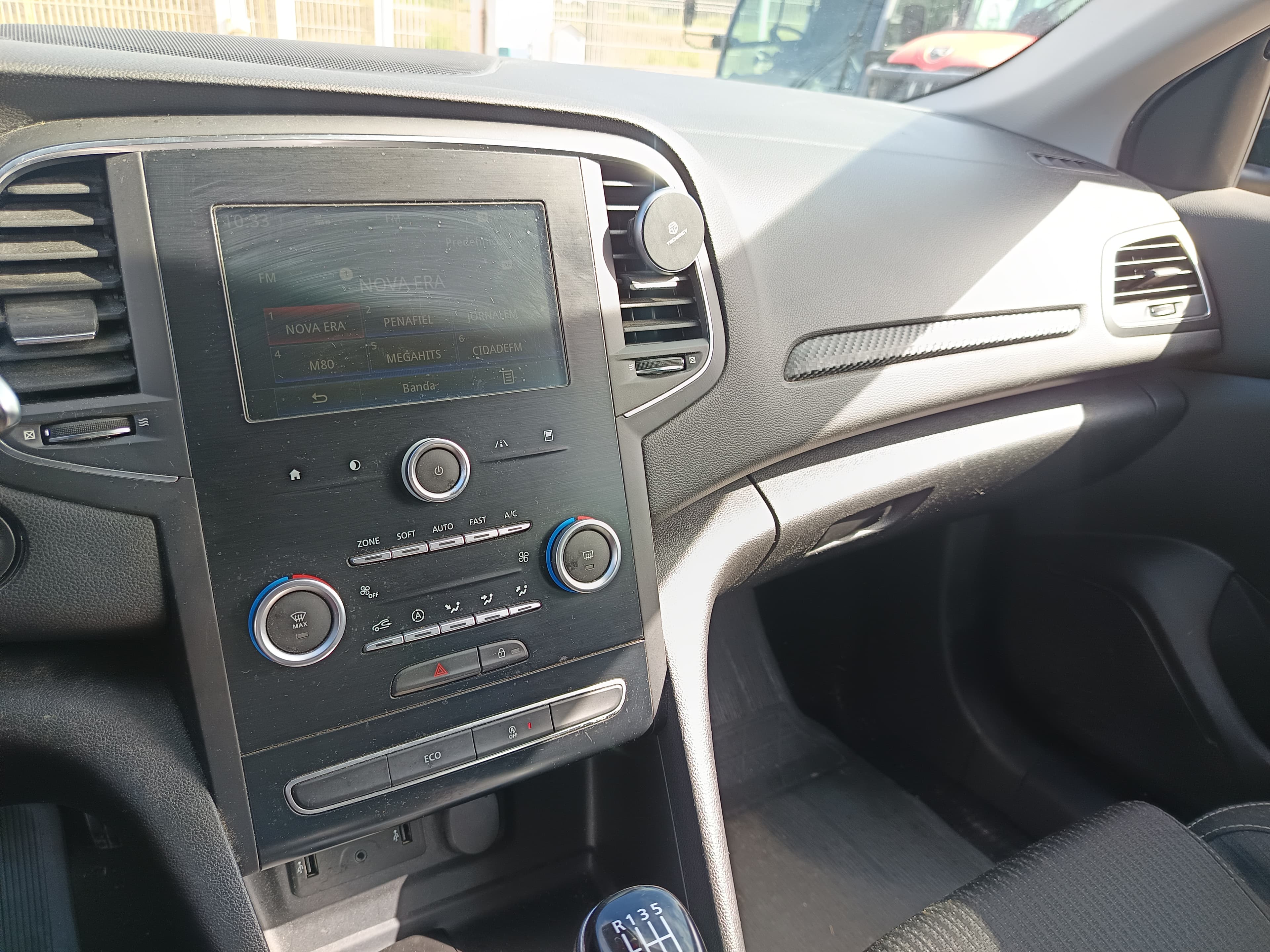 Renault Mégane IV Sport 1.5 DCI · Ano 2017 — image 24