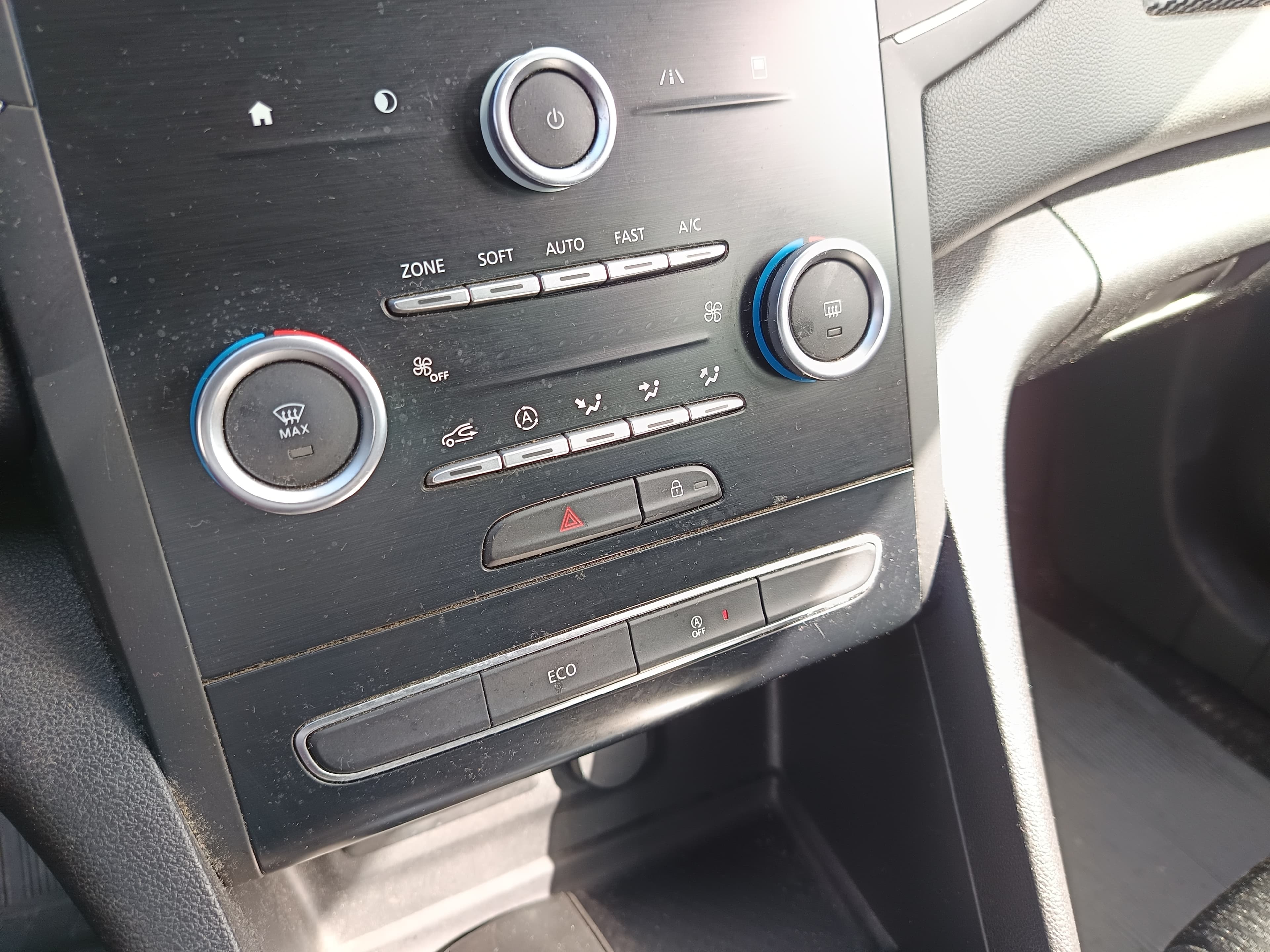 Renault Mégane IV Sport 1.5 DCI · Ano 2017 — image 26