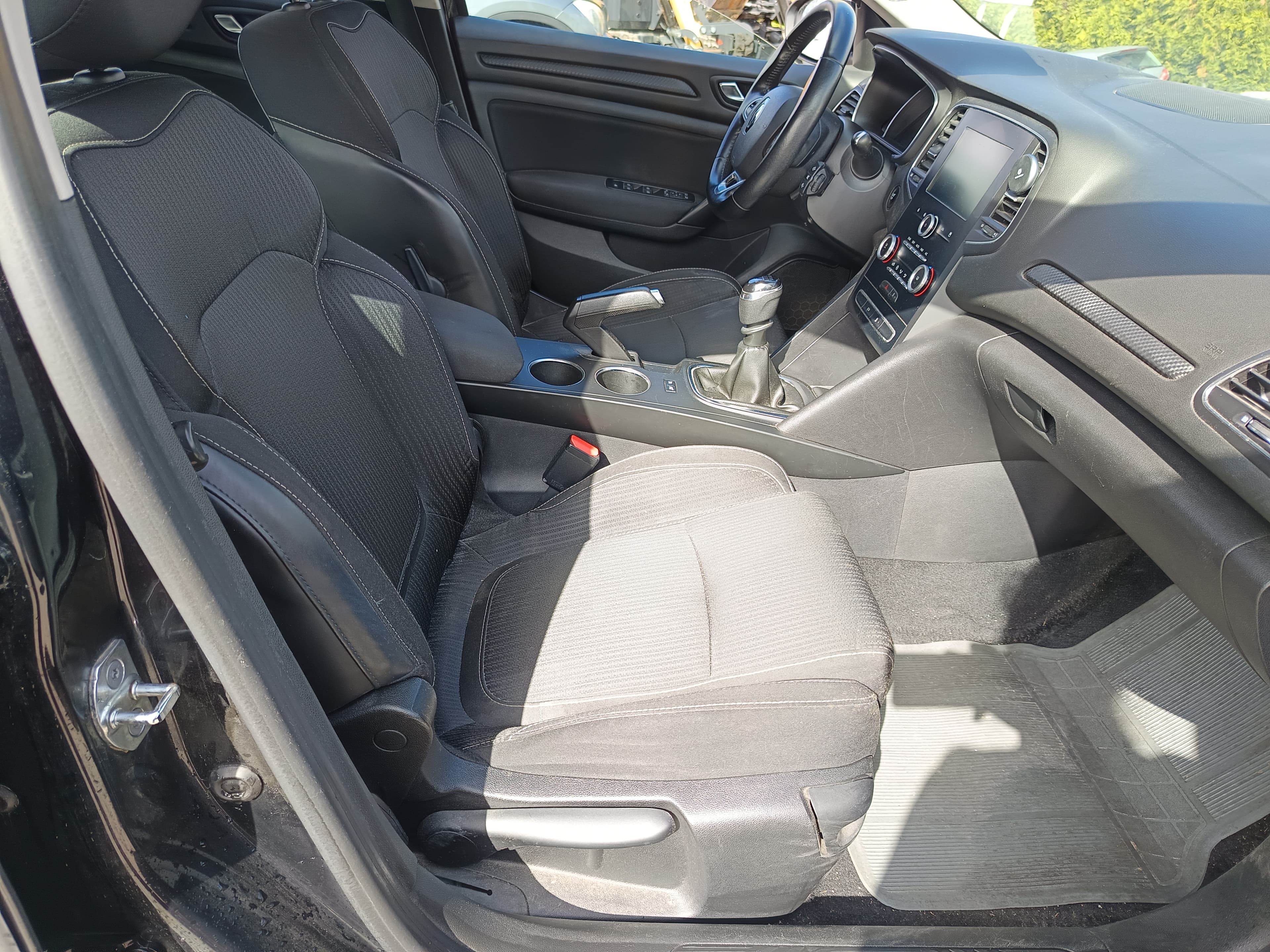 Renault Mégane IV Sport 1.5 DCI · Ano 2017 — image 36