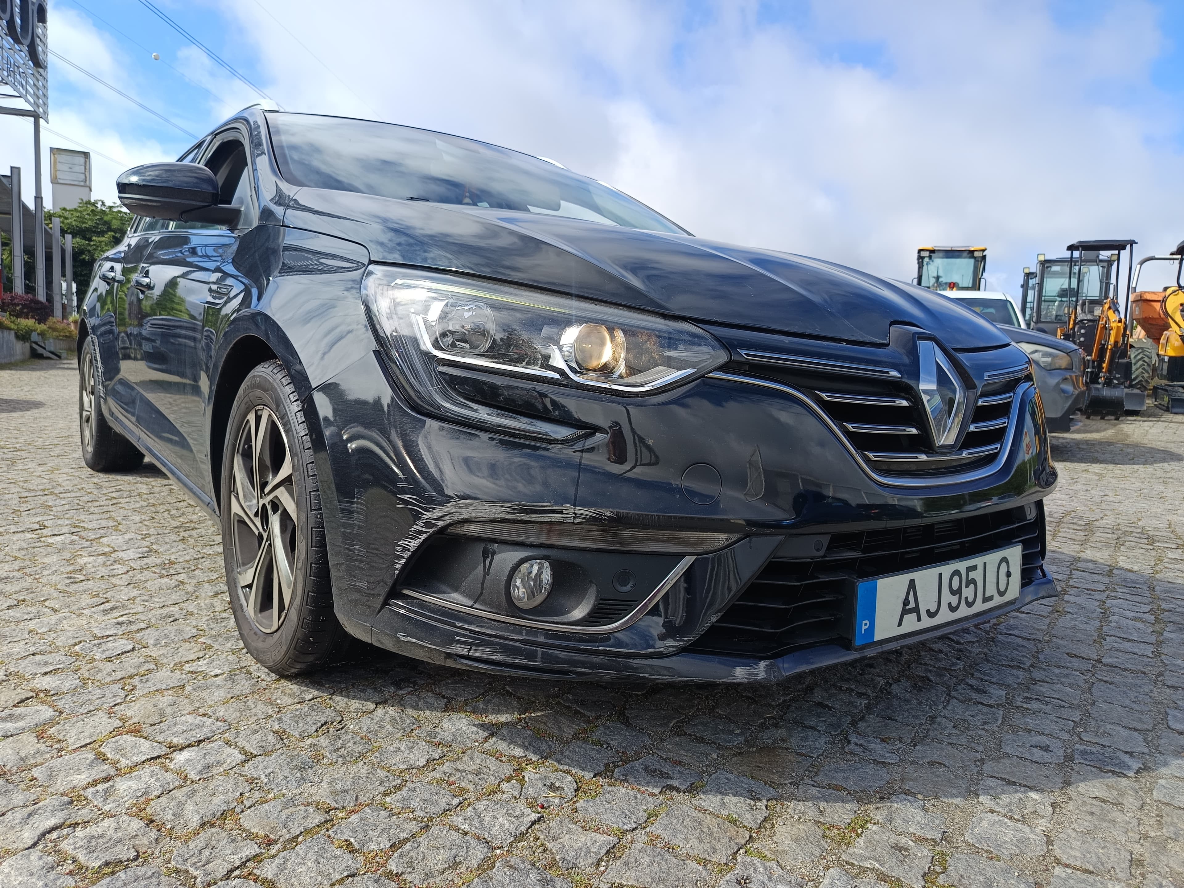 Renault Mégane IV Sport 1.5 DCI · Ano 2017 — image 4