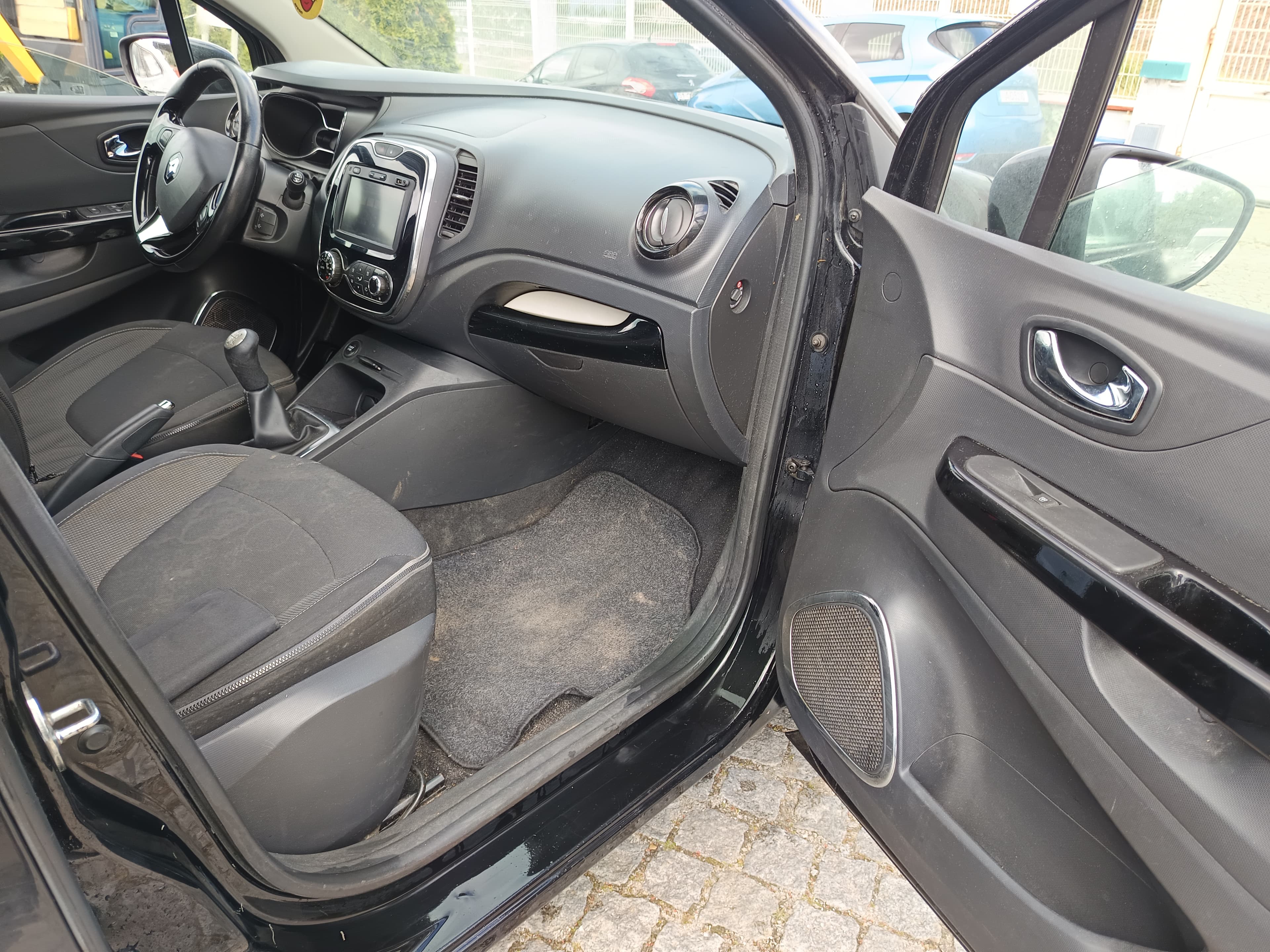 Renault Captur 1.5 DCI Sport · Ano 2013 — imagem 28