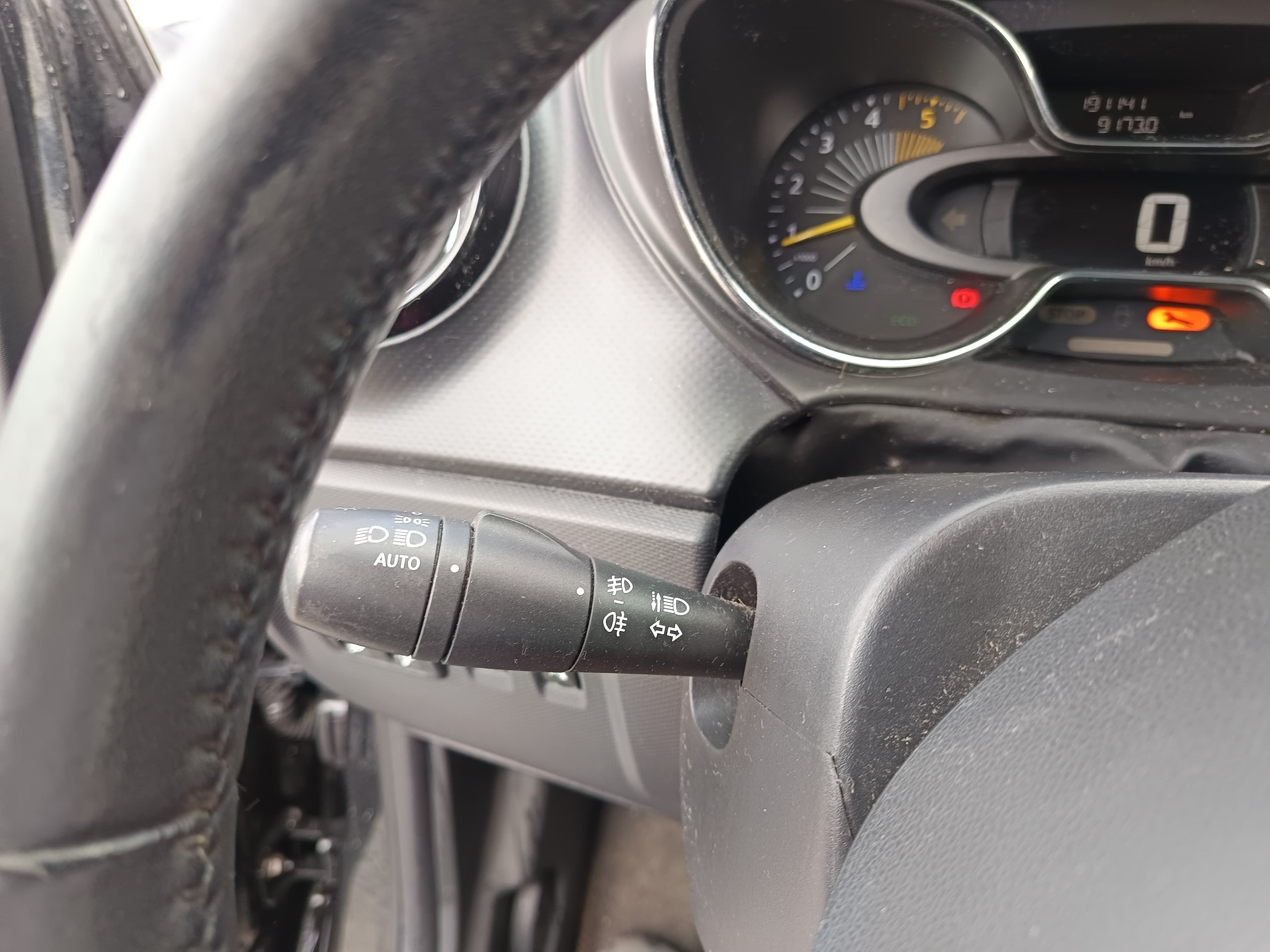 Renault Captur 1.5 DCI Sport · Ano 2013 — imagem 27