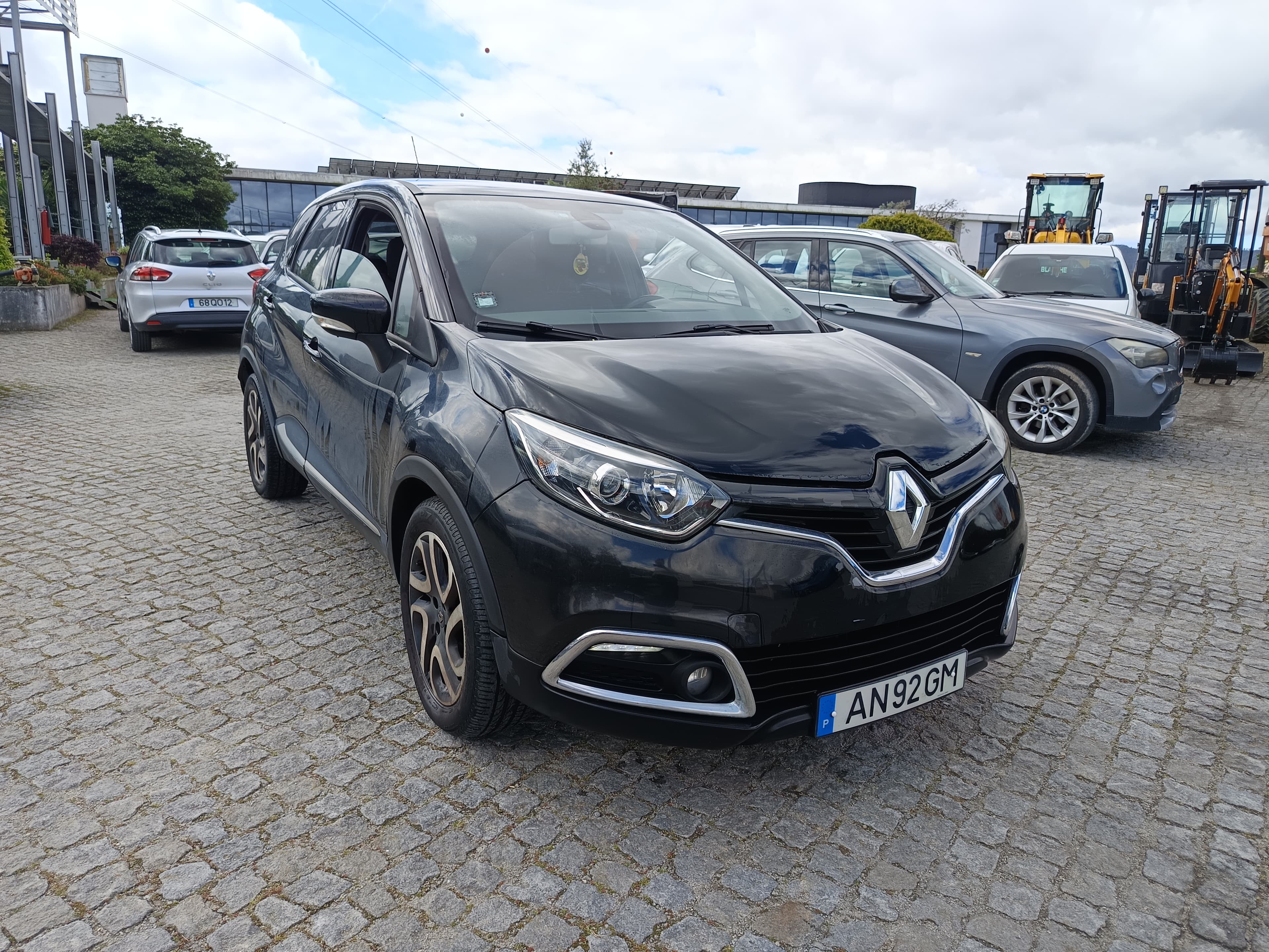 Renault Captur 1.5 DCI Sport · Ano 2013 — imagem 3