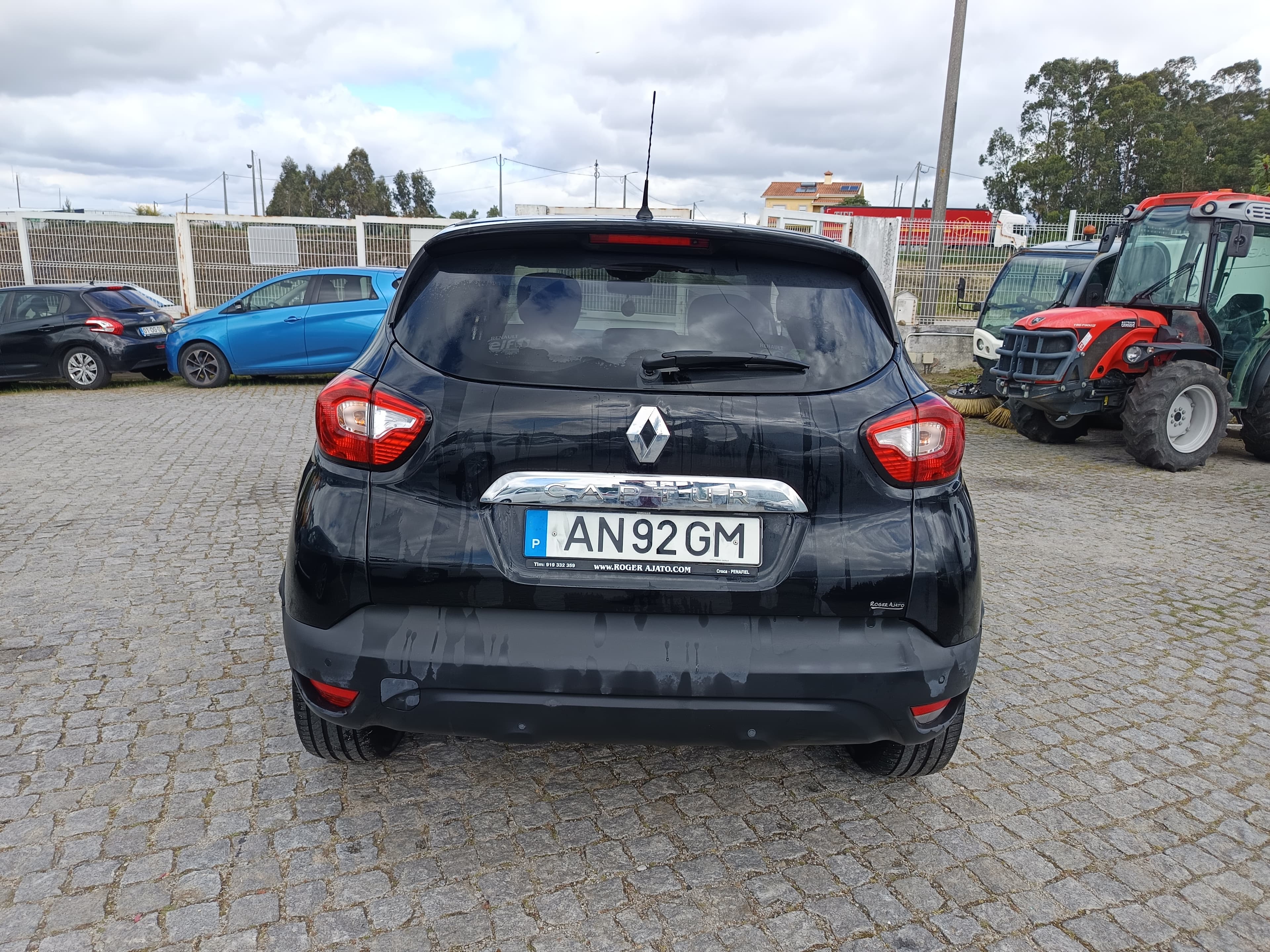 Renault Captur 1.5 DCI Sport · Ano 2013 — imagem 4