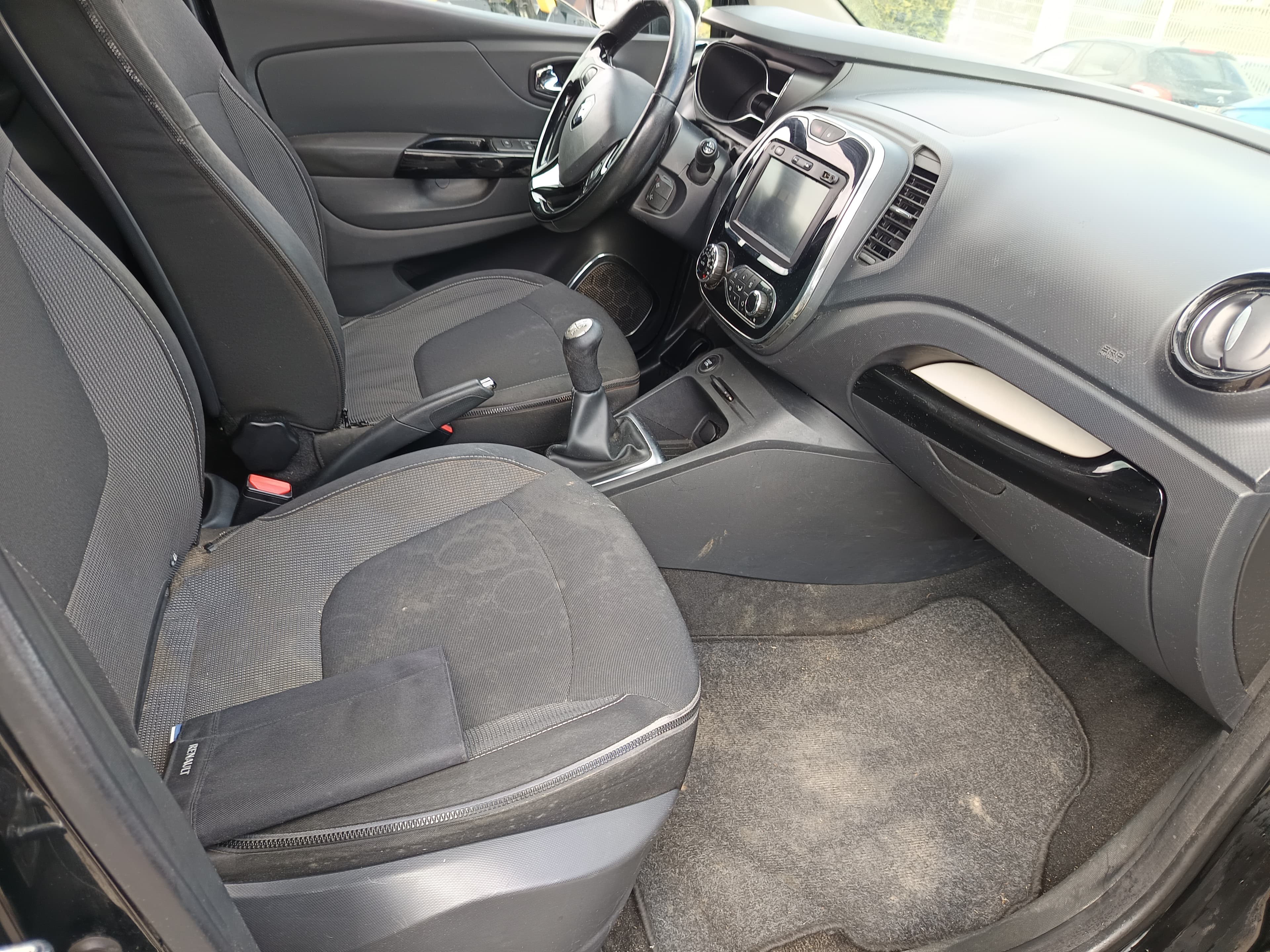 Renault Captur 1.5 DCI Sport · Ano 2013 — imagem 30