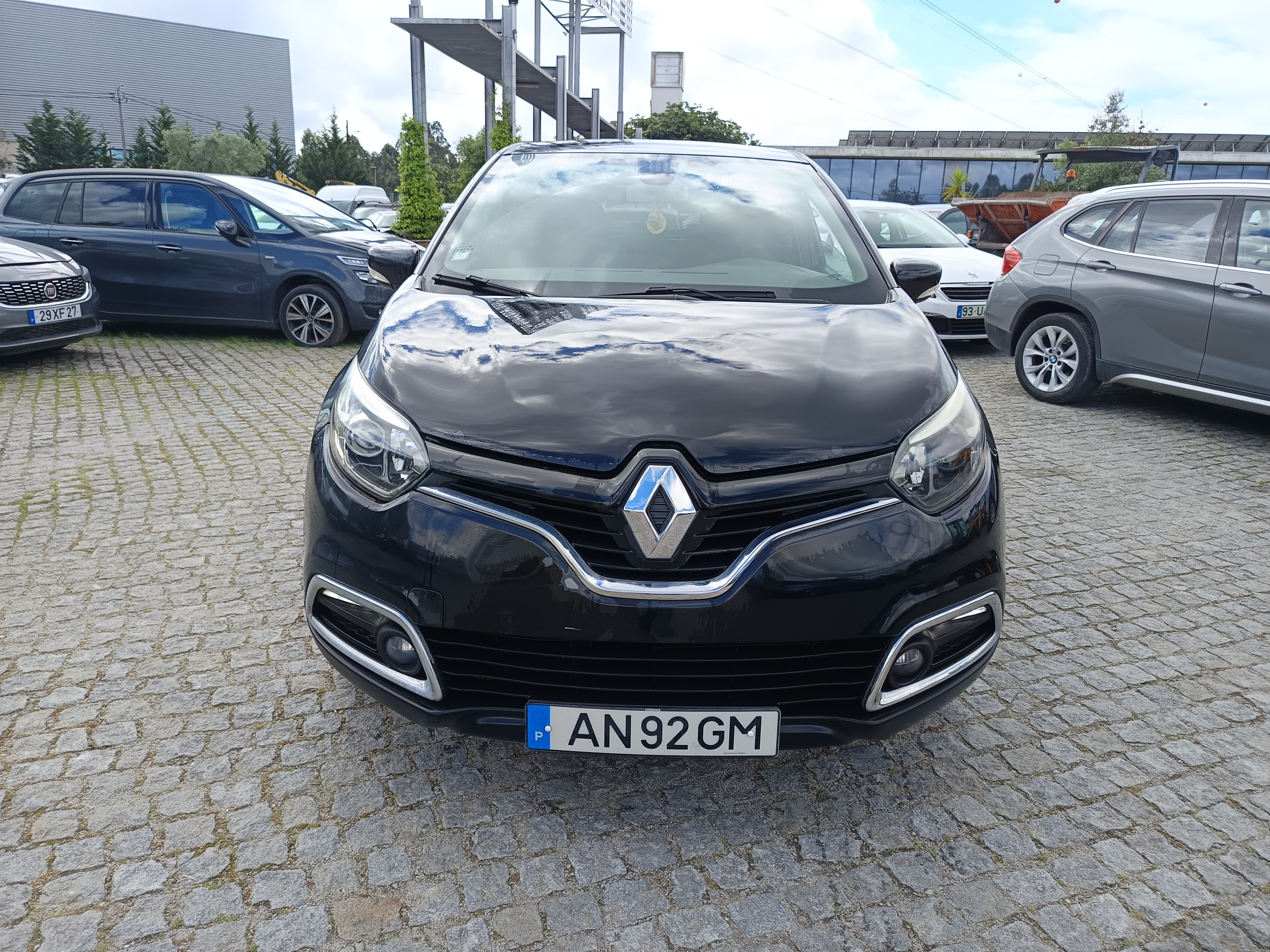 Renault Captur 1.5 DCI Sport · Ano 2013 — imagem 2