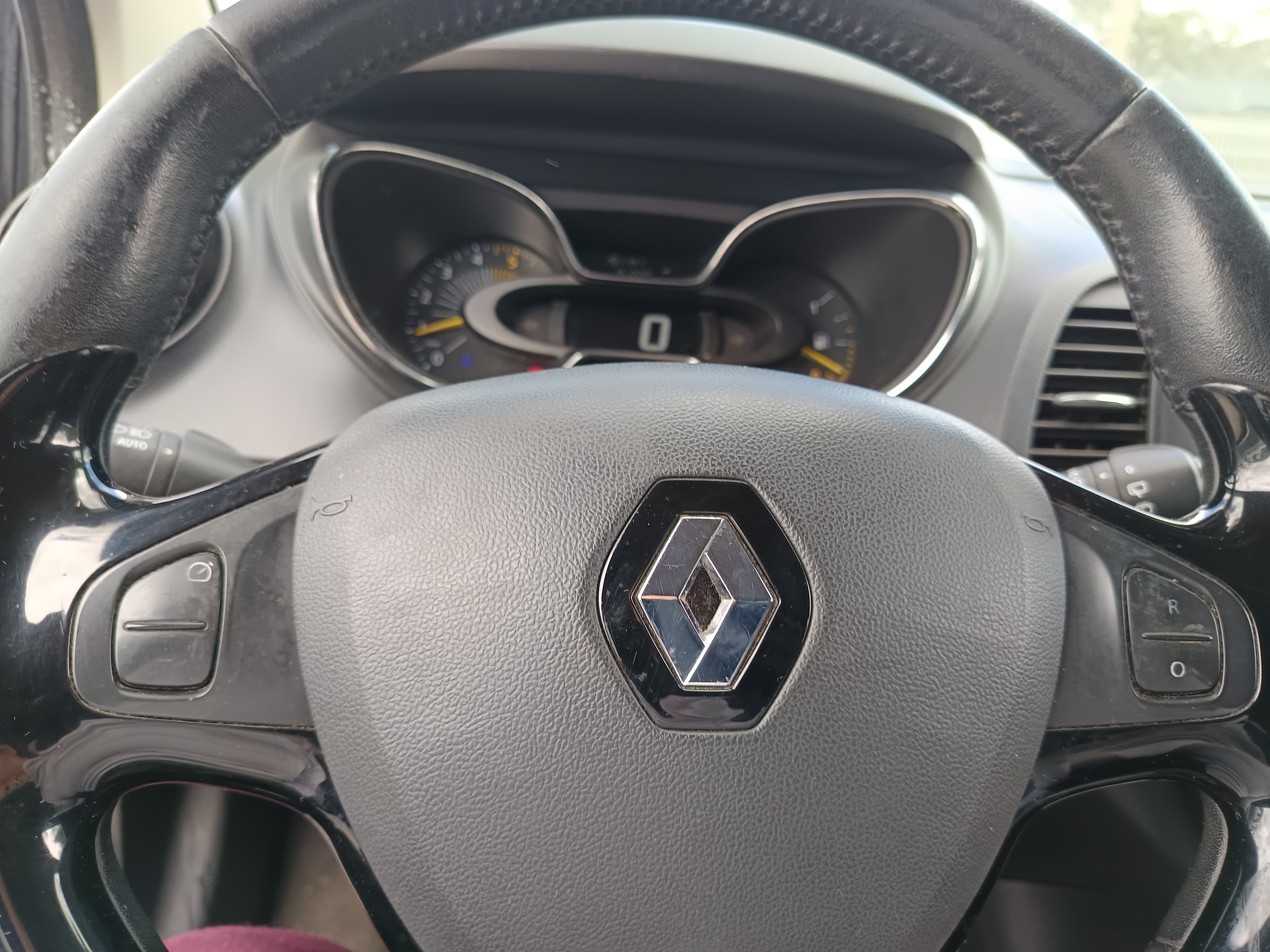Renault Captur 1.5 DCI Sport · Ano 2013 — imagem 23