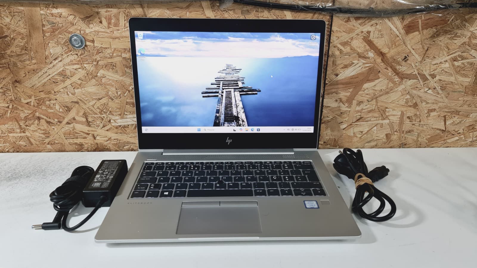 Portátil HP EliteBook 830 G6