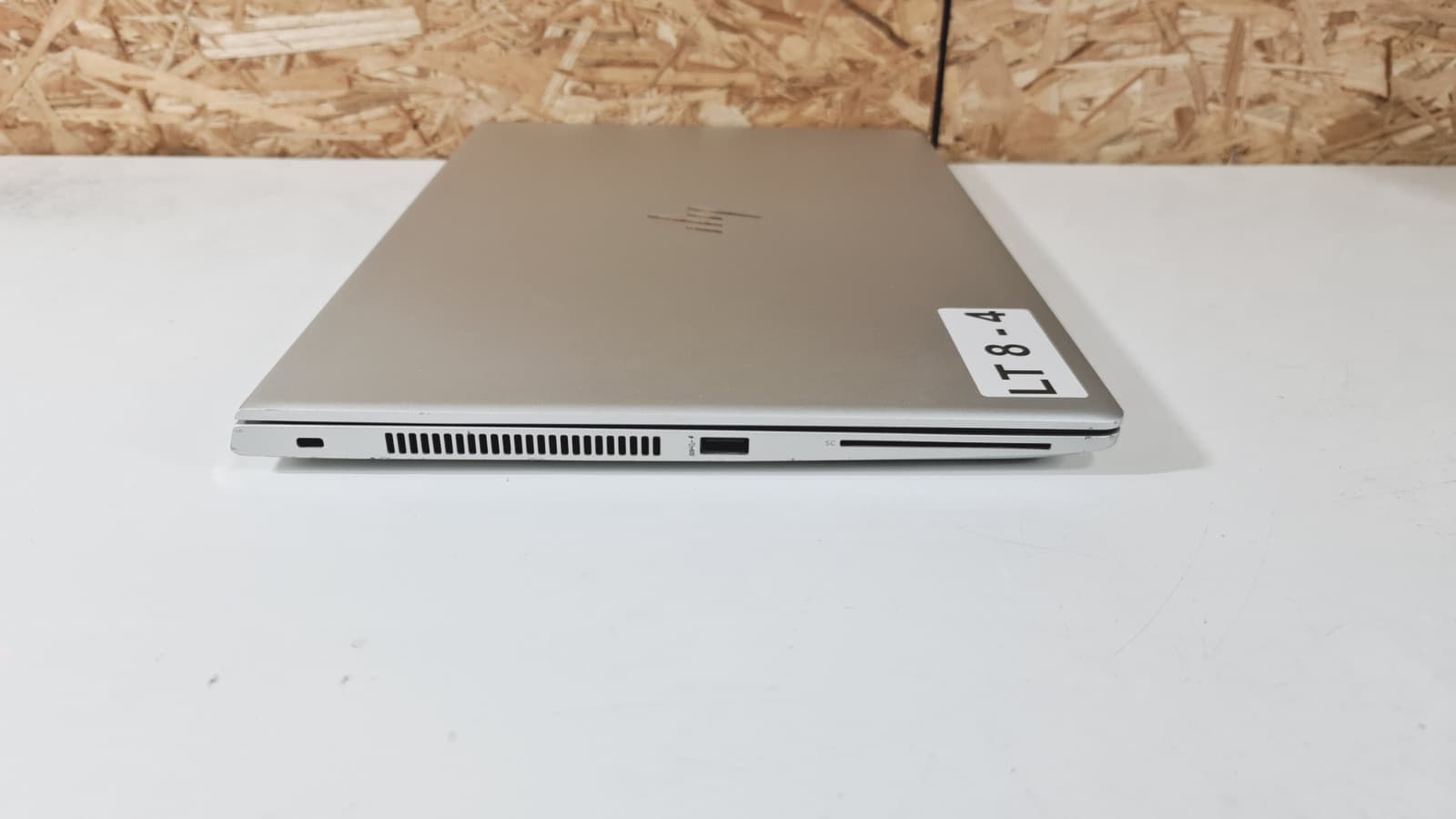 HP EliteBook 840 G5 laptop — image 2