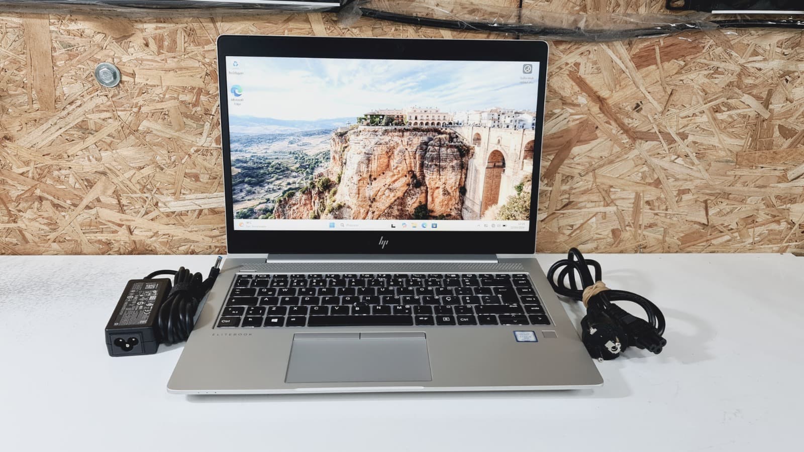 Portátil HP EliteBook 840 G6 — imagen 1