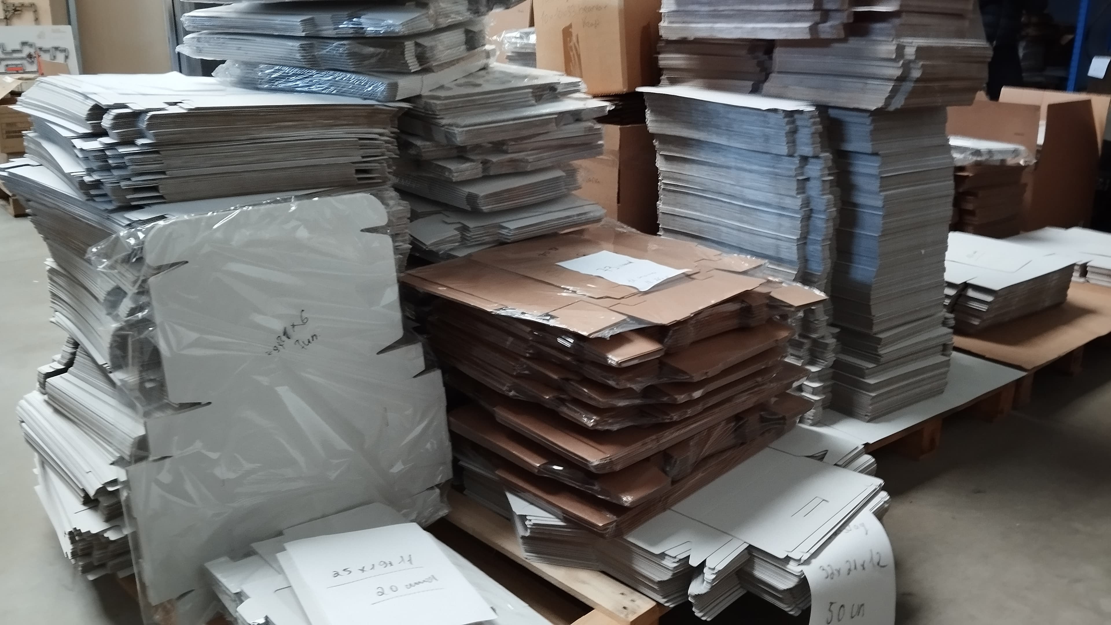 Estantes Industriais · Stock — image 8