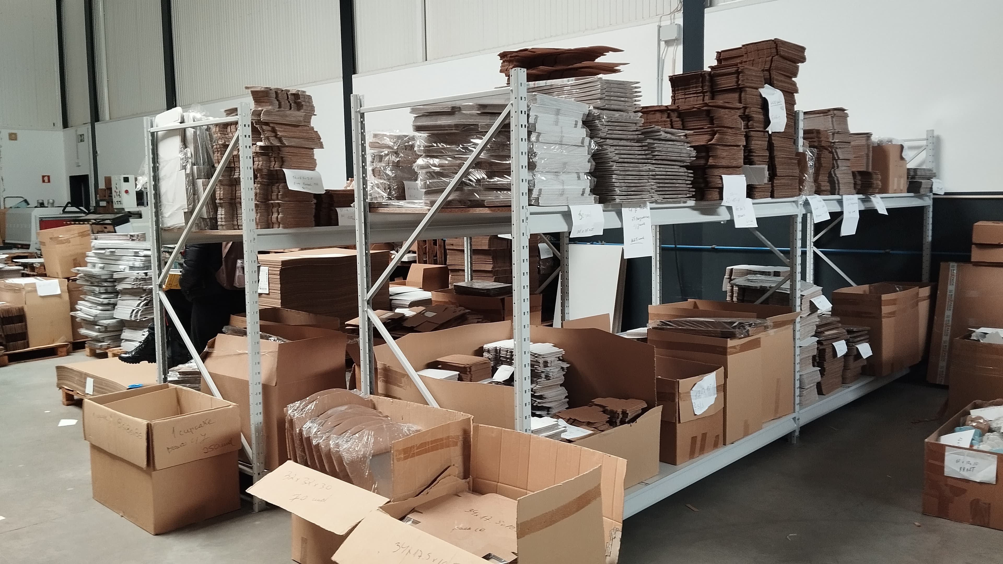 Estantes Industriais · Stock