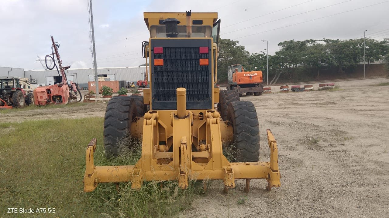 Motoniveladora Caterpillar 12H — image 5