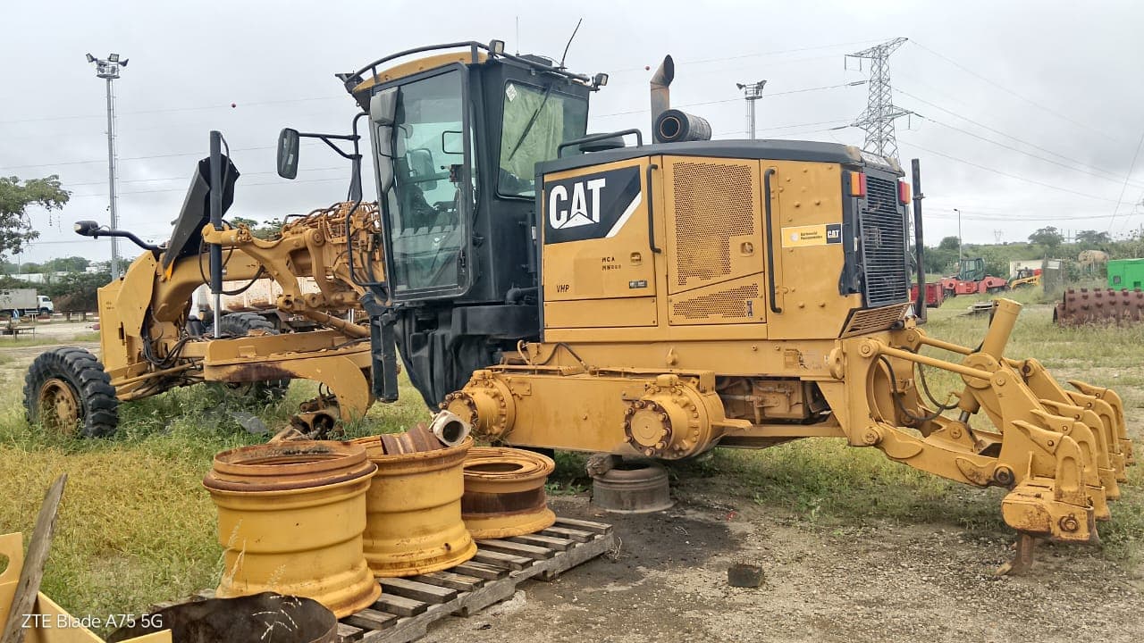 Motoniveladora Caterpillar 140M — image 7