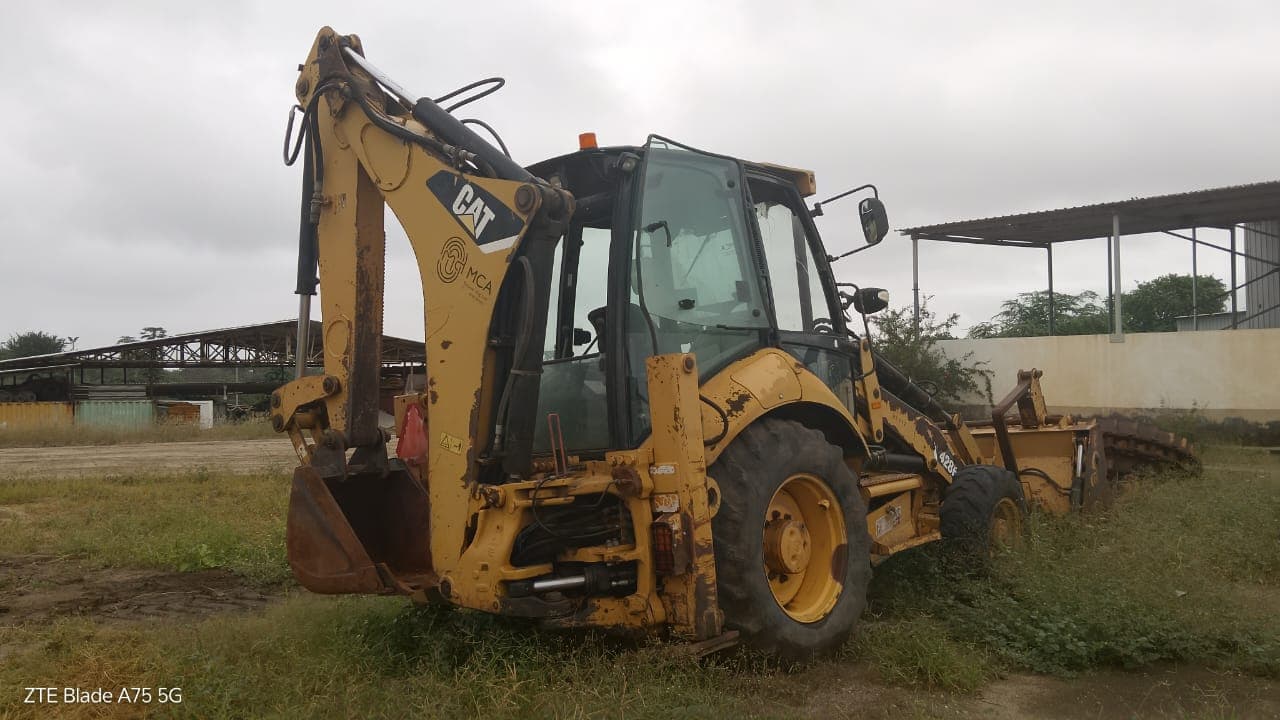 Retroescavadora Caterpillar 428E — image 6