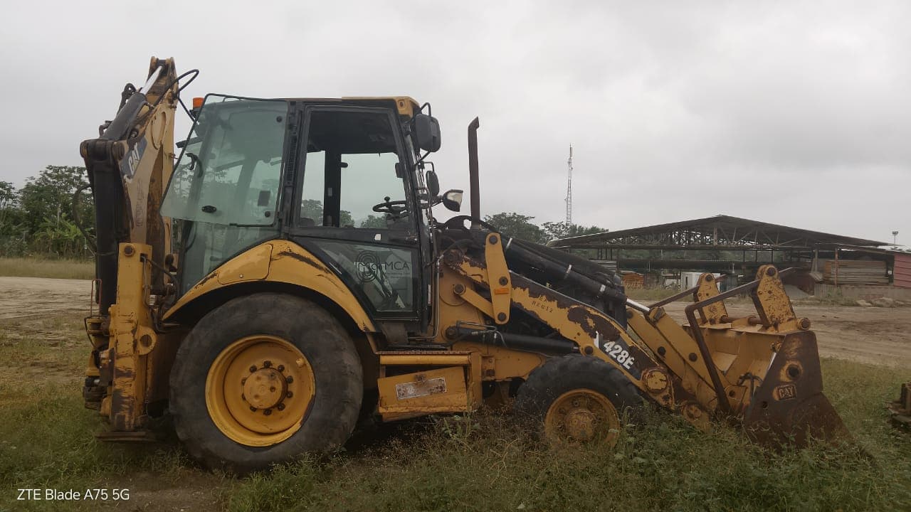 Retroescavadora Caterpillar 428E — image 5