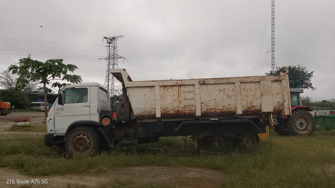 Camião Basculante VW Worker 31-310 — image 3