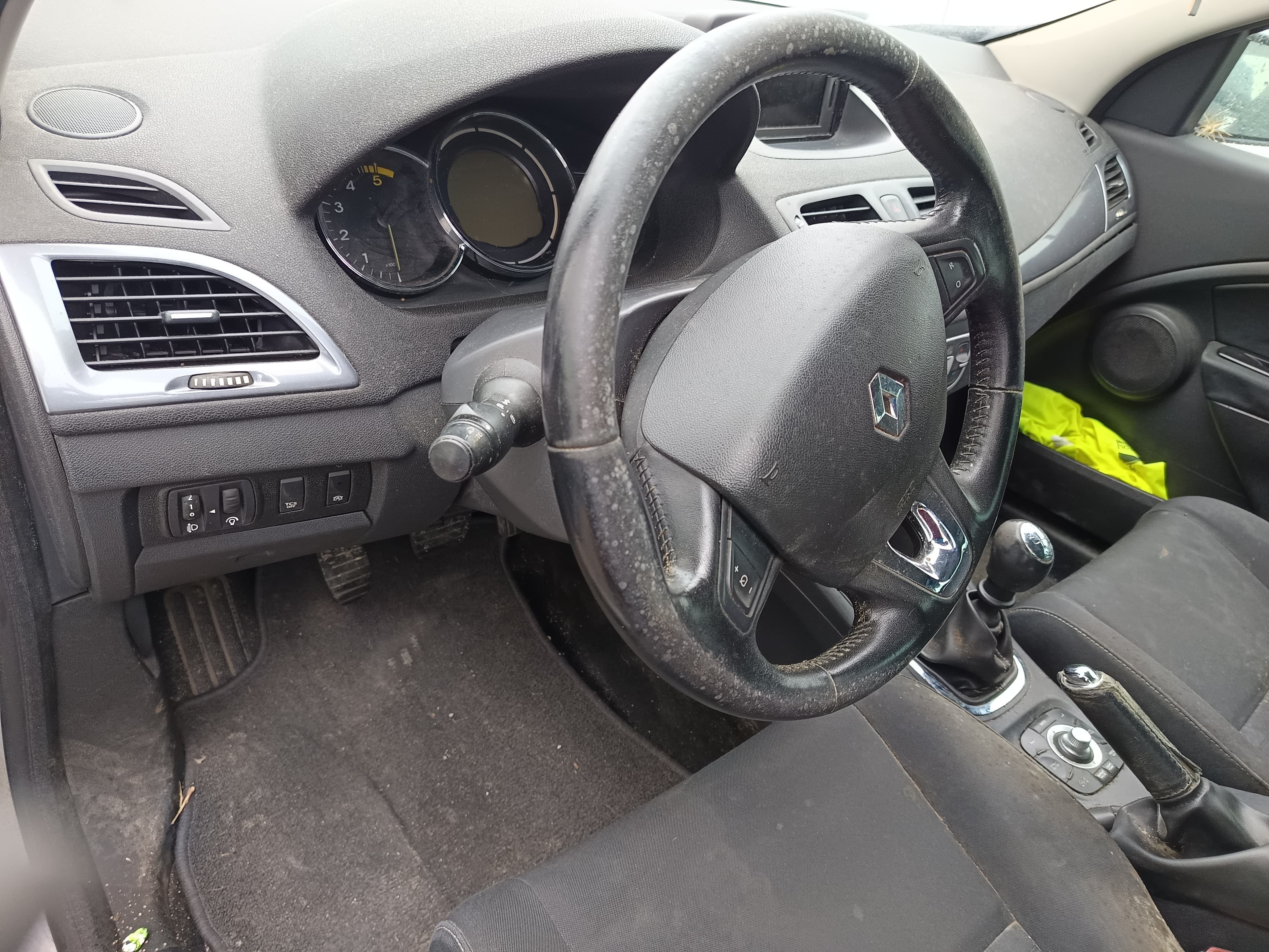 Renault Mégane  · Ano 2014 — image 35