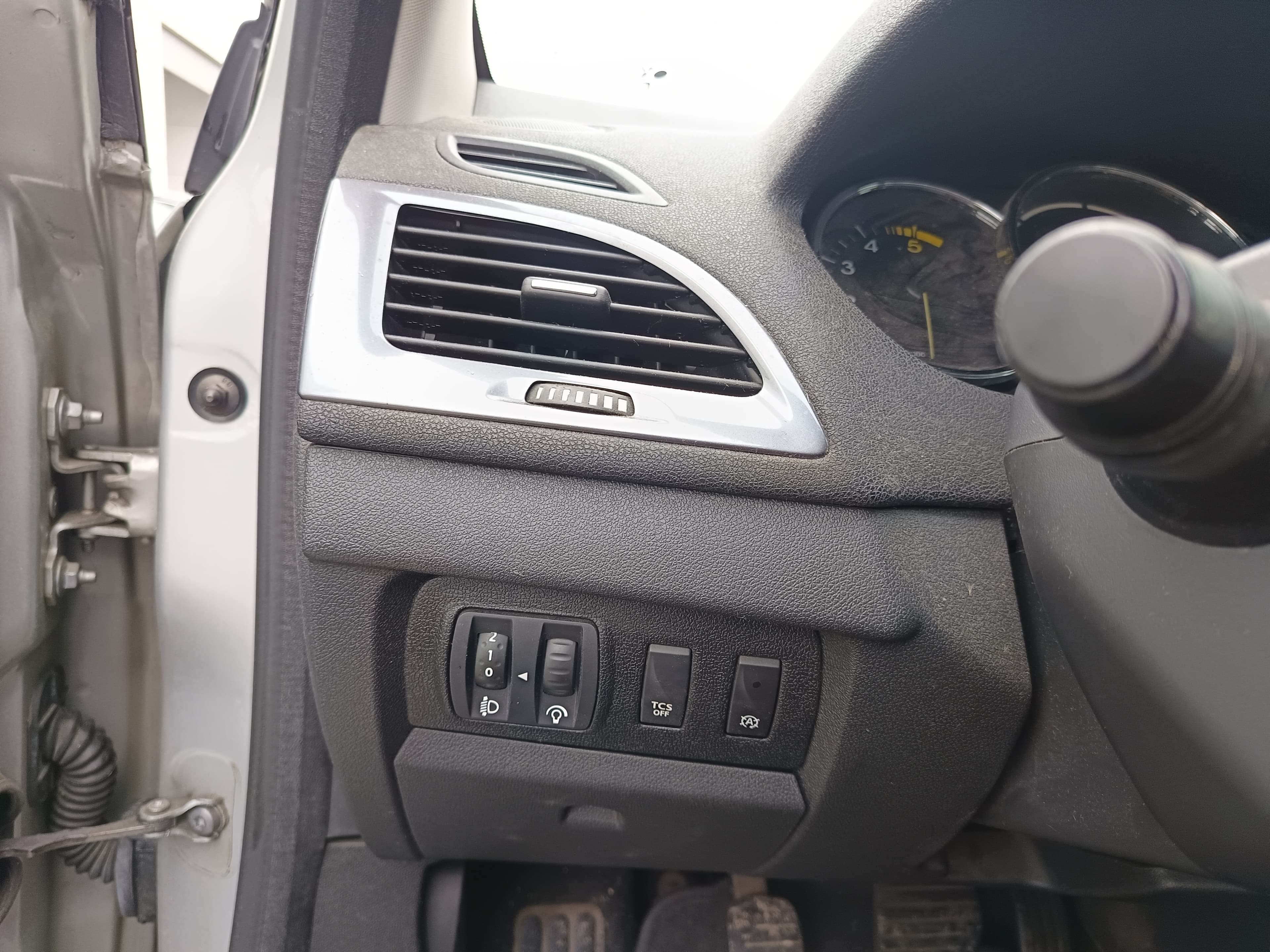 Renault Mégane  · Ano 2014 — image 42