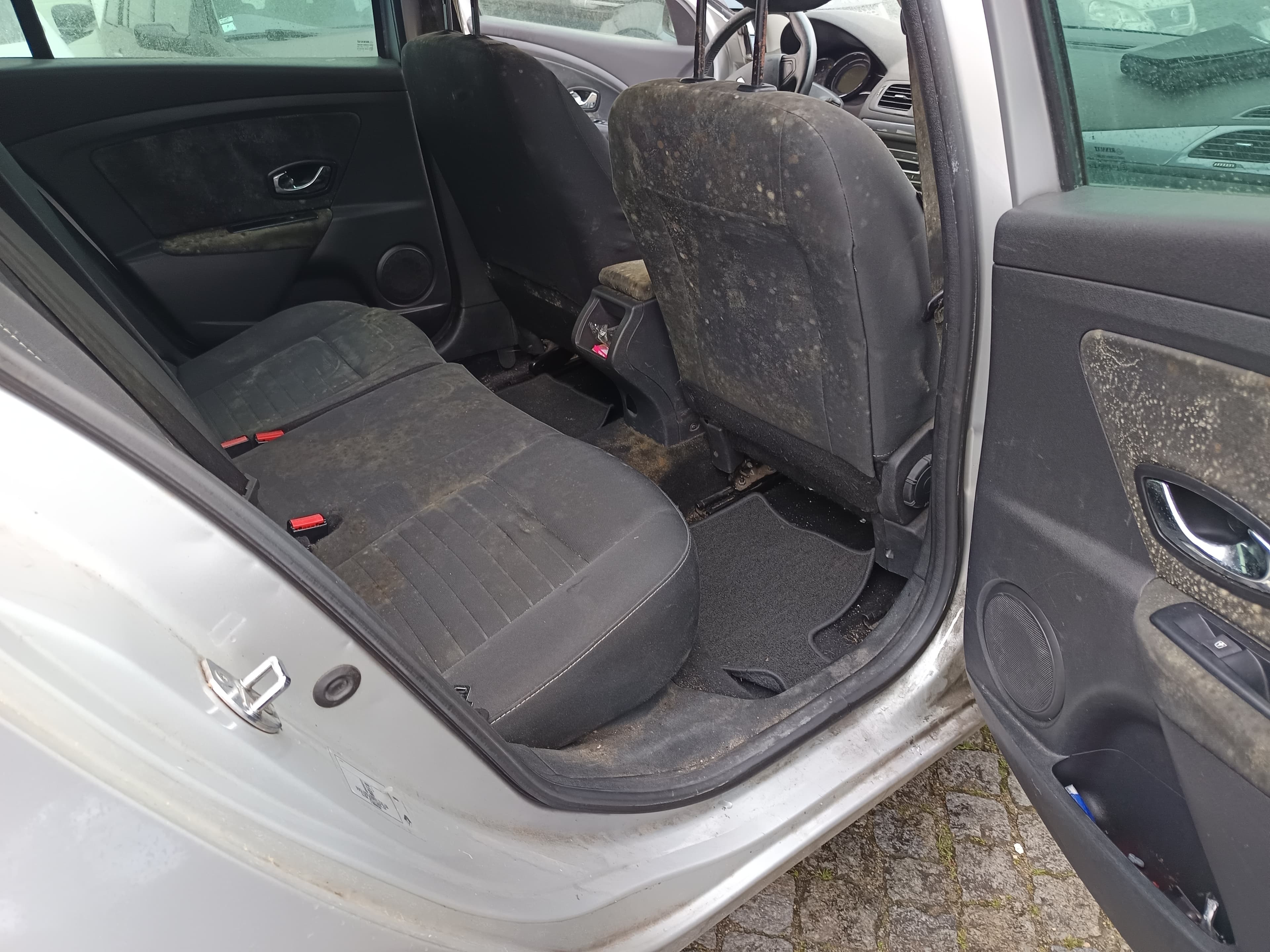 Renault Mégane  · Ano 2014 — image 21