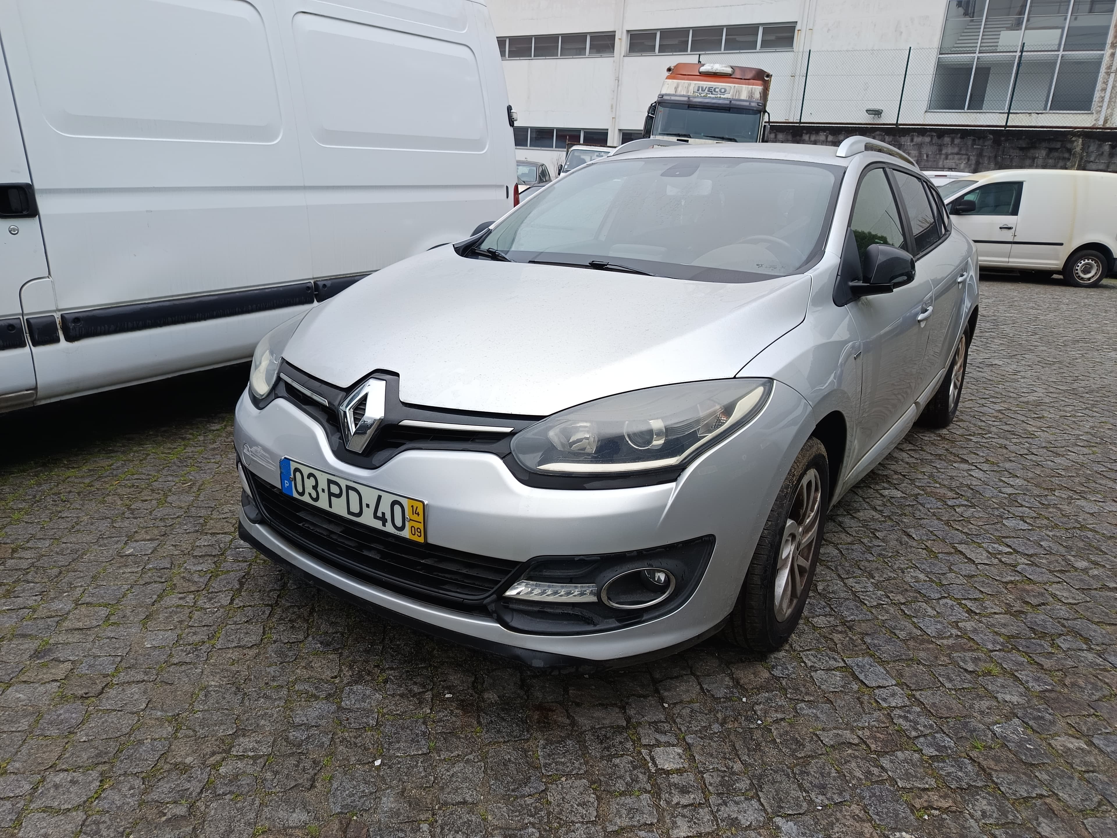 Renault Mégane  · Ano 2014 — image 1