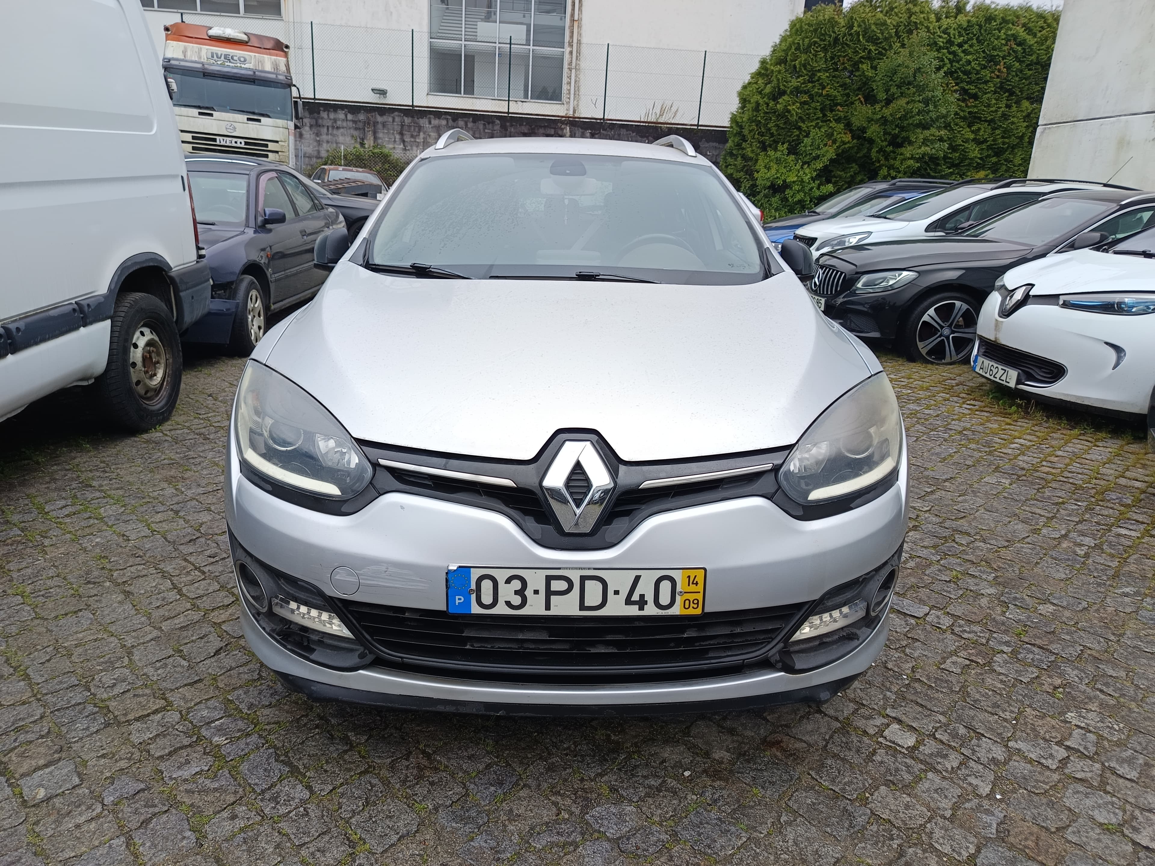 Renault Mégane  · Ano 2014 — image 2
