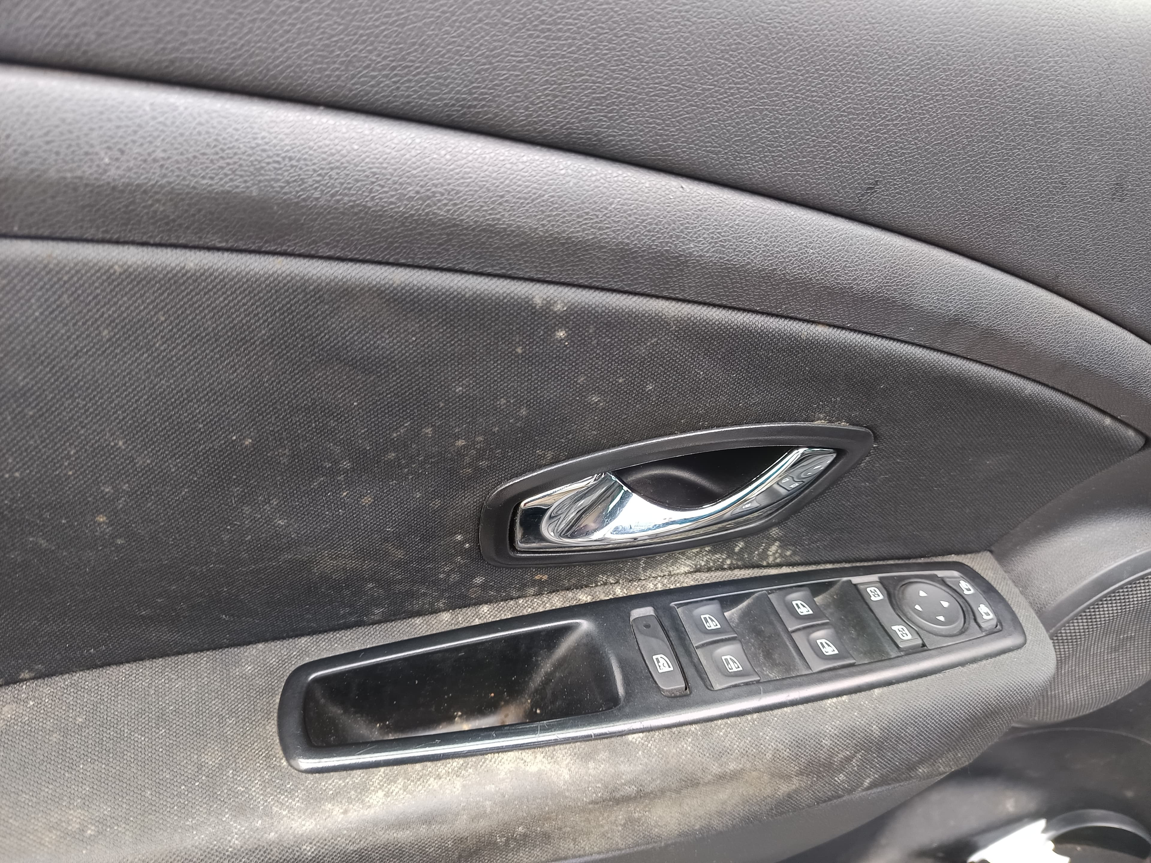 Renault Mégane  · Ano 2014 — image 32