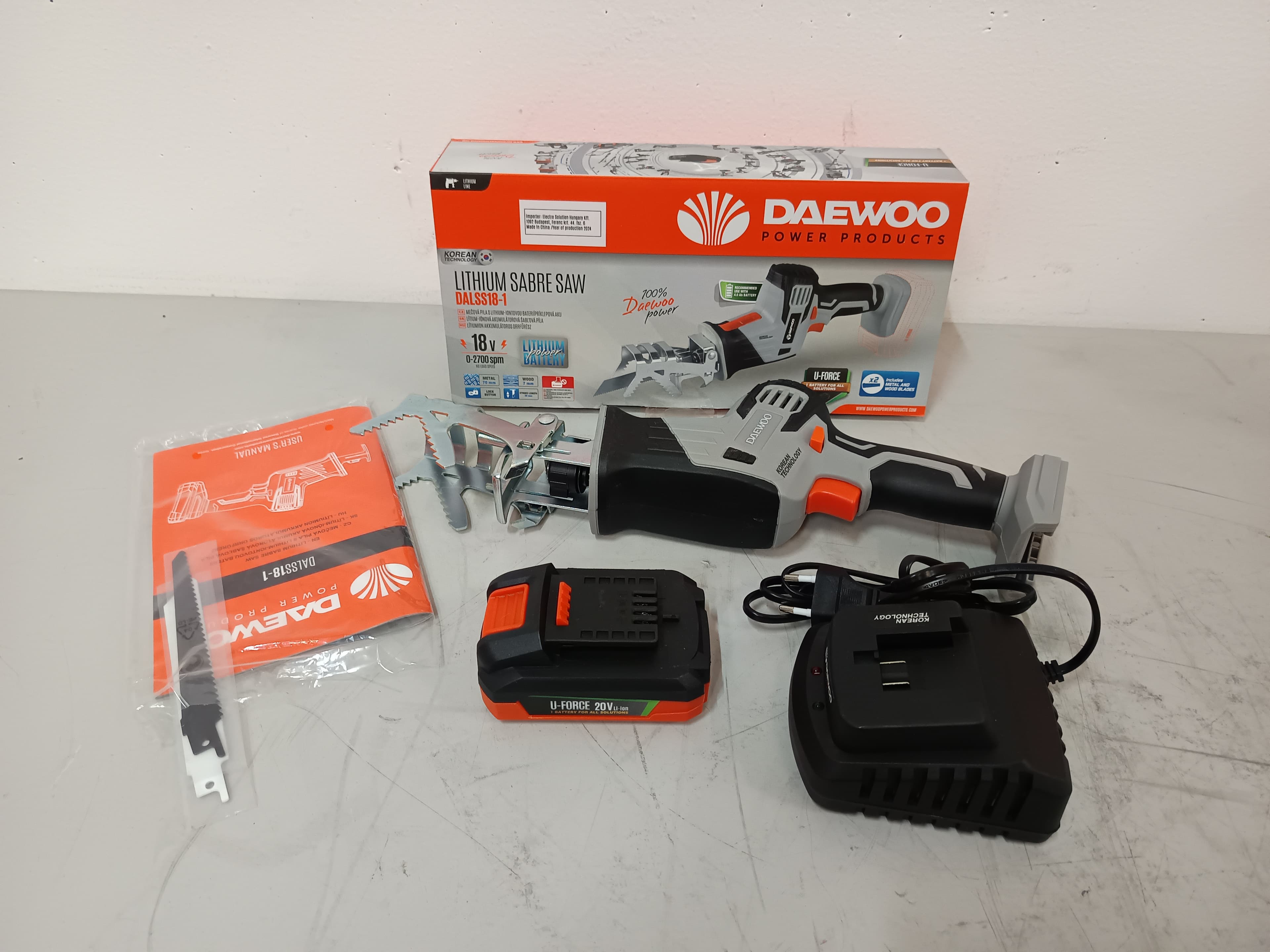 Daewoo sabre saw — image 3