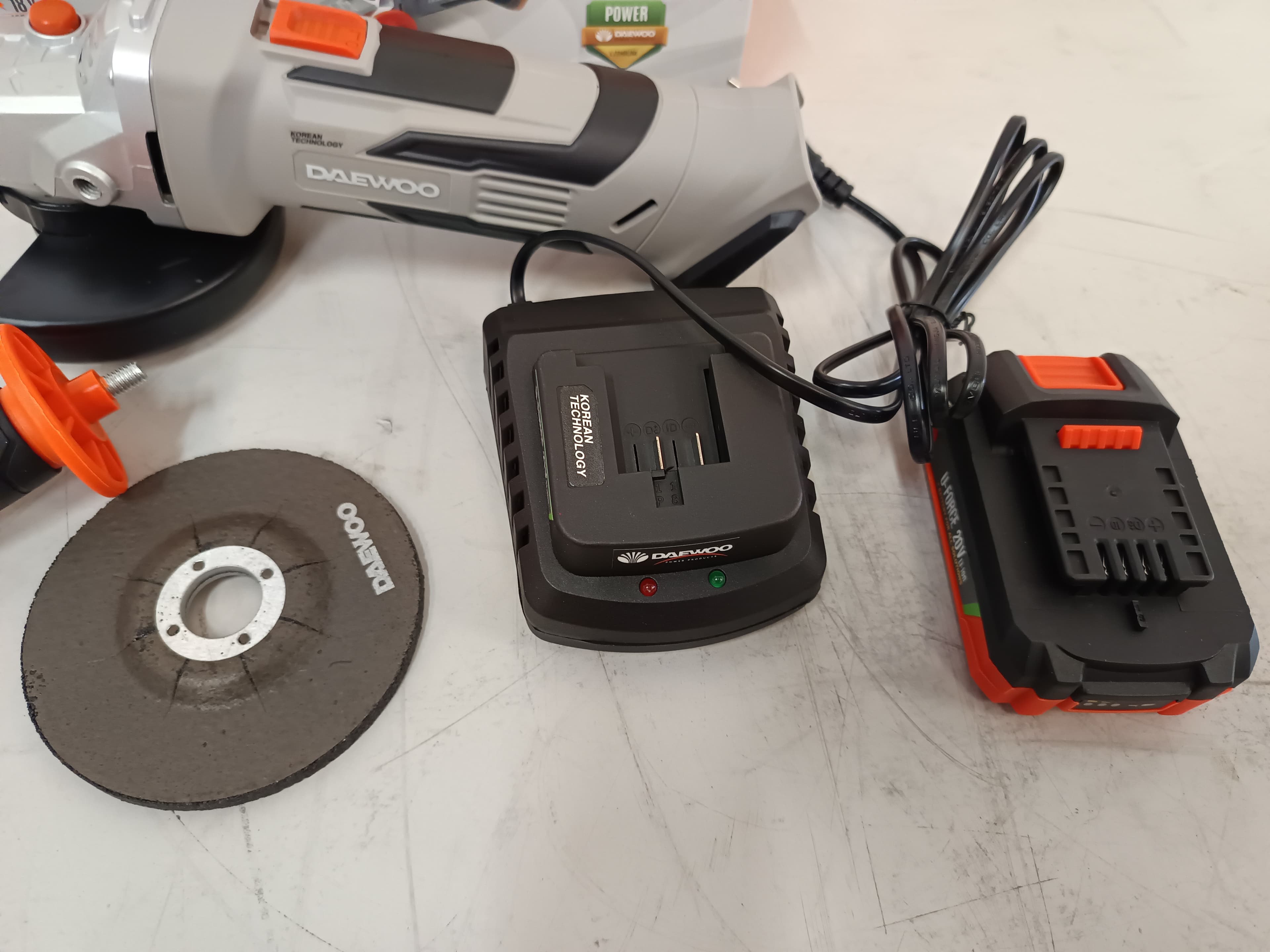 Rebarbadora Daewoo — imagen 4