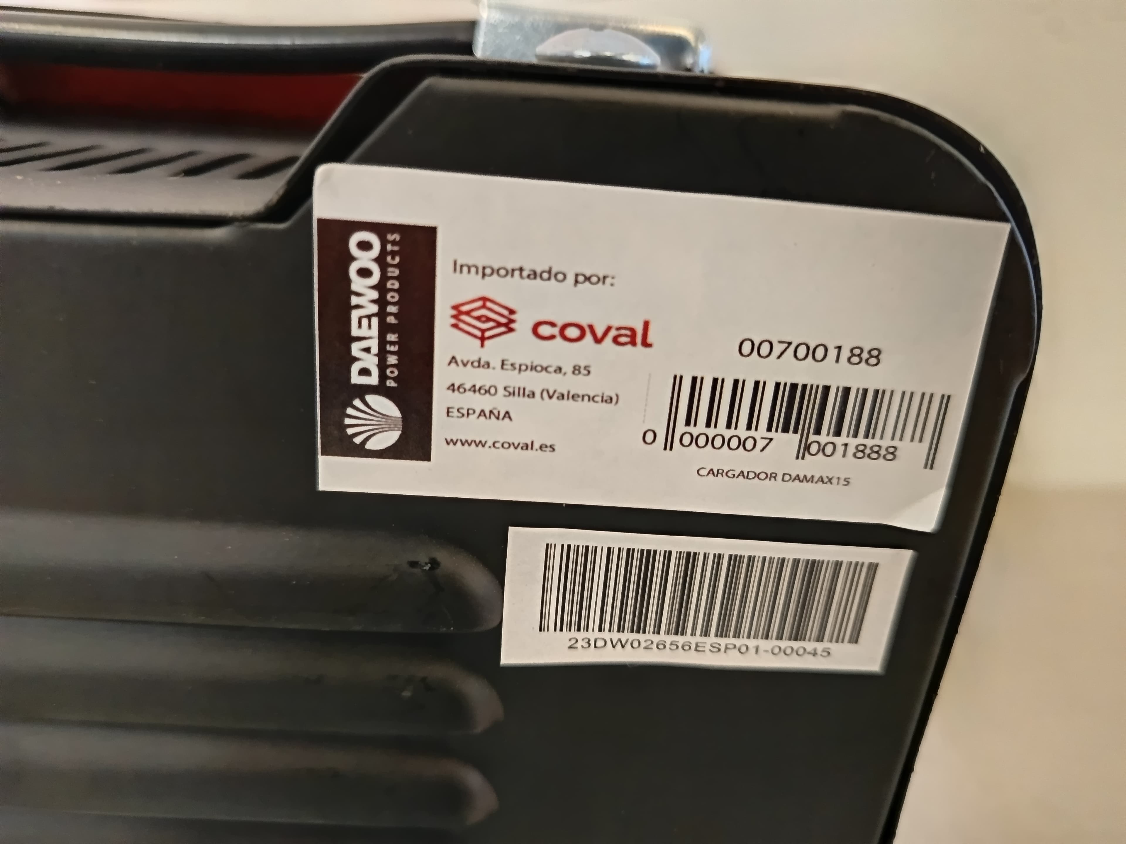 Cargador de baterías Daewoo — imagen 7