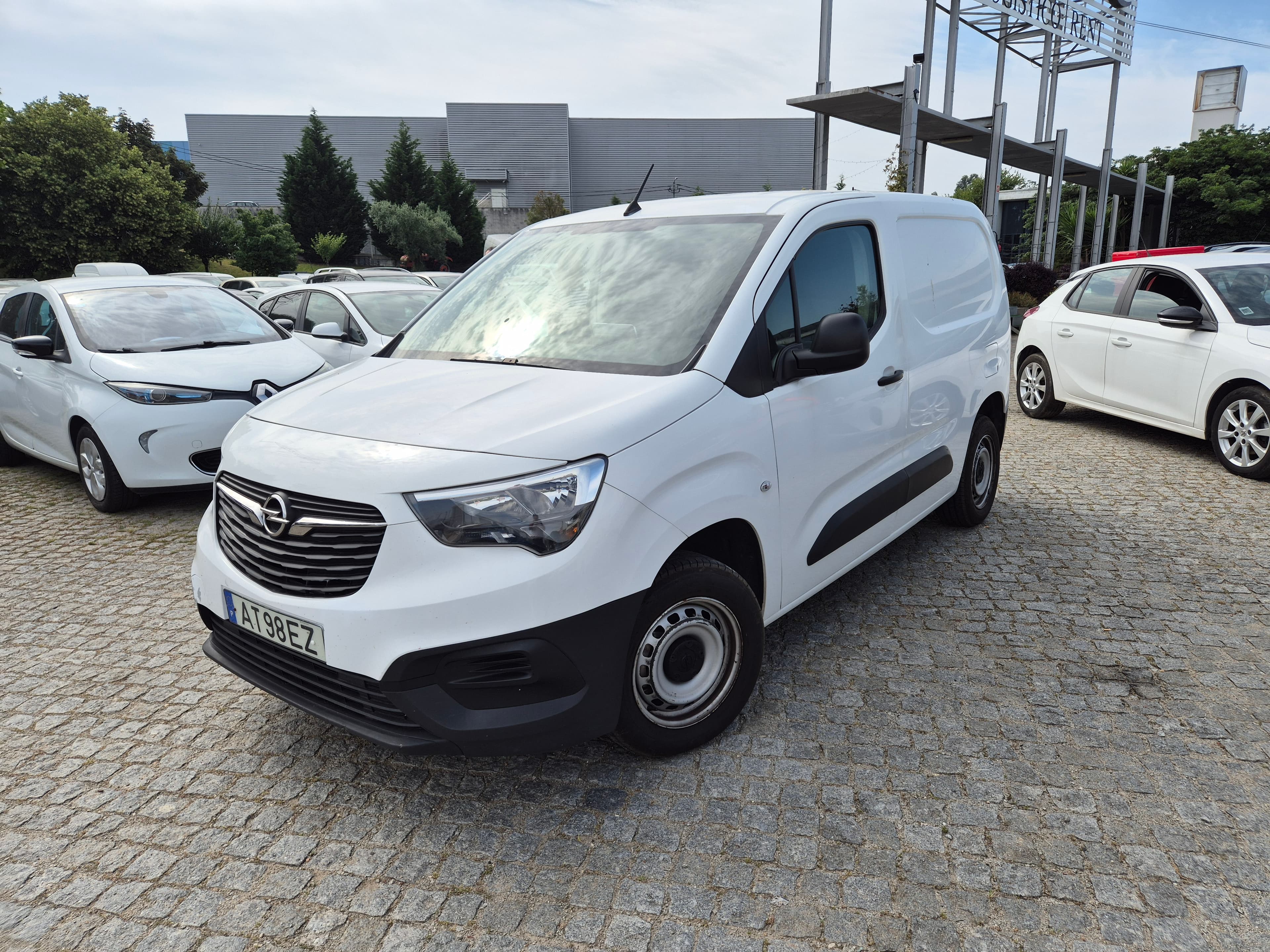Opel Combo · Ano 2022 — image 1