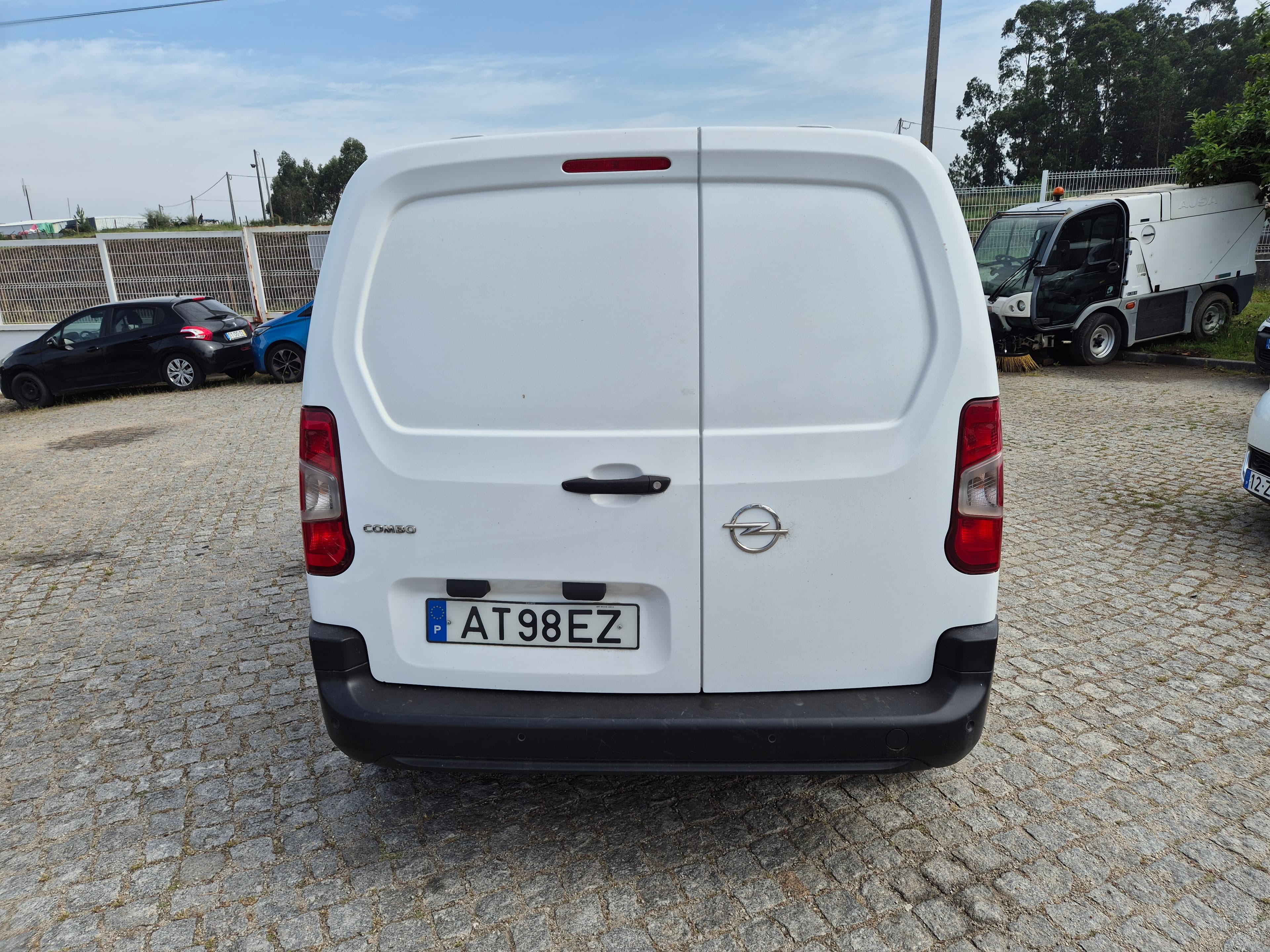Opel Combo · Ano 2022 — image 5