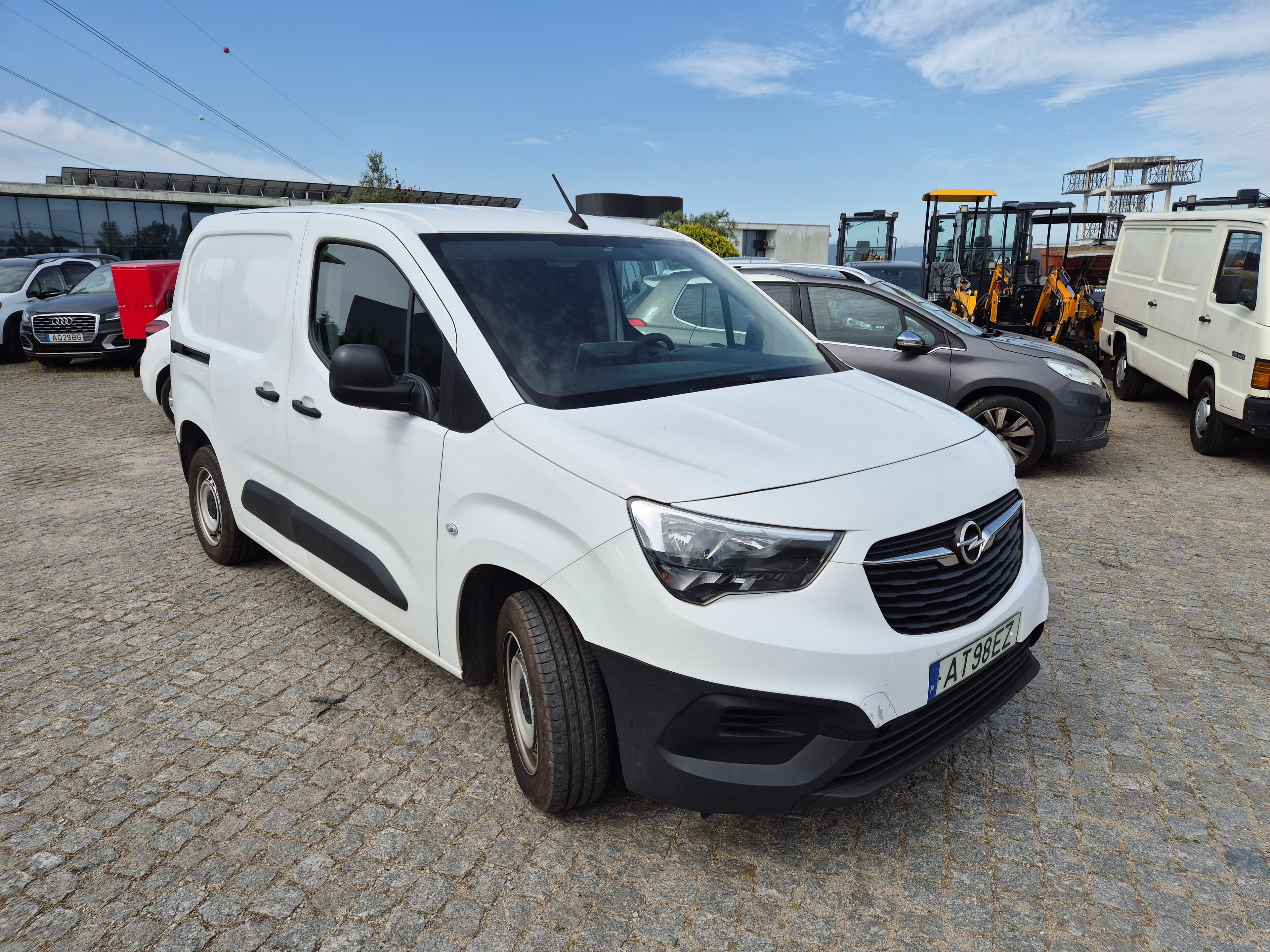 Opel Combo · Ano 2022 — image 3