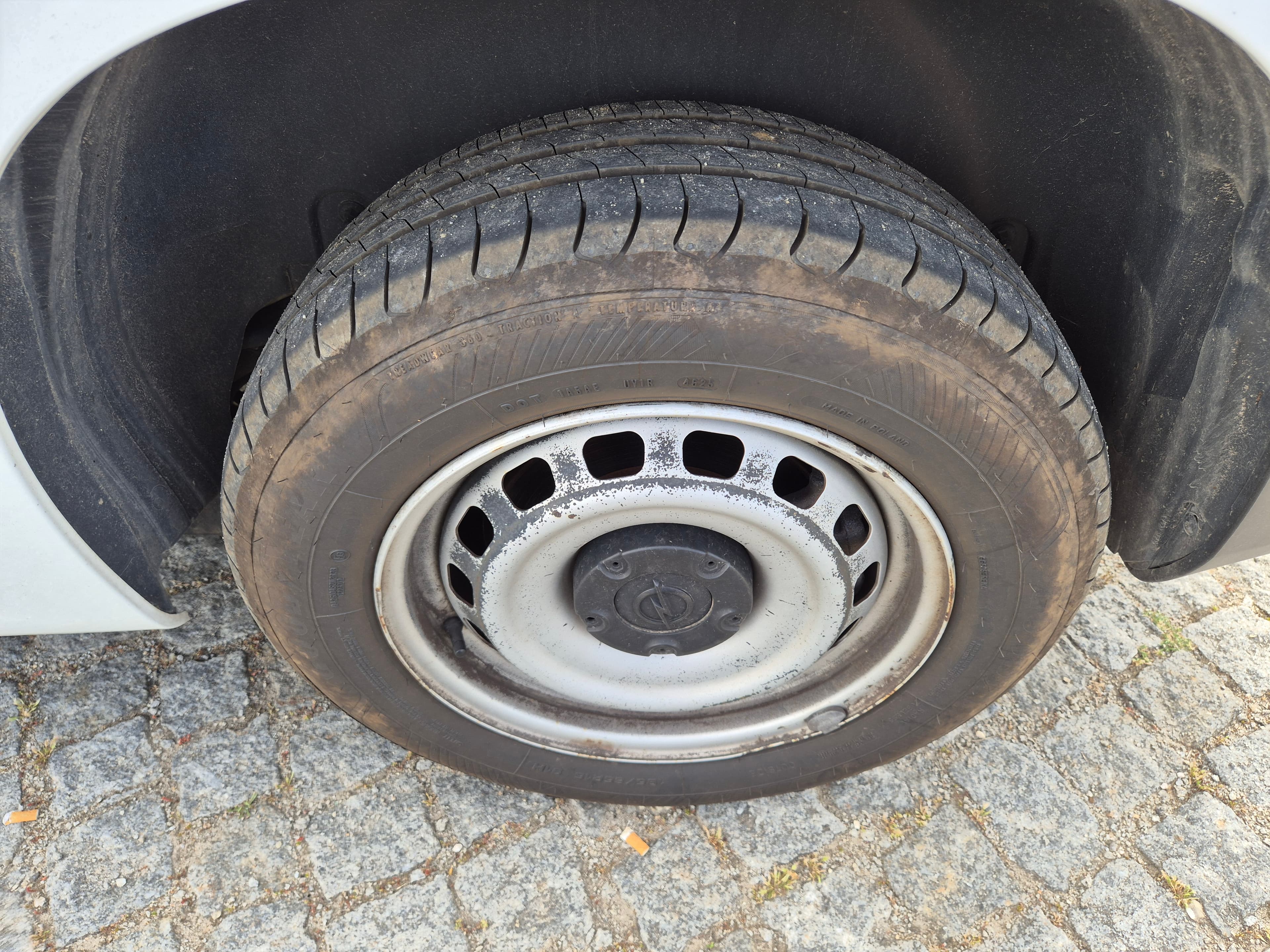 Opel Combo · Ano 2022 — image 8