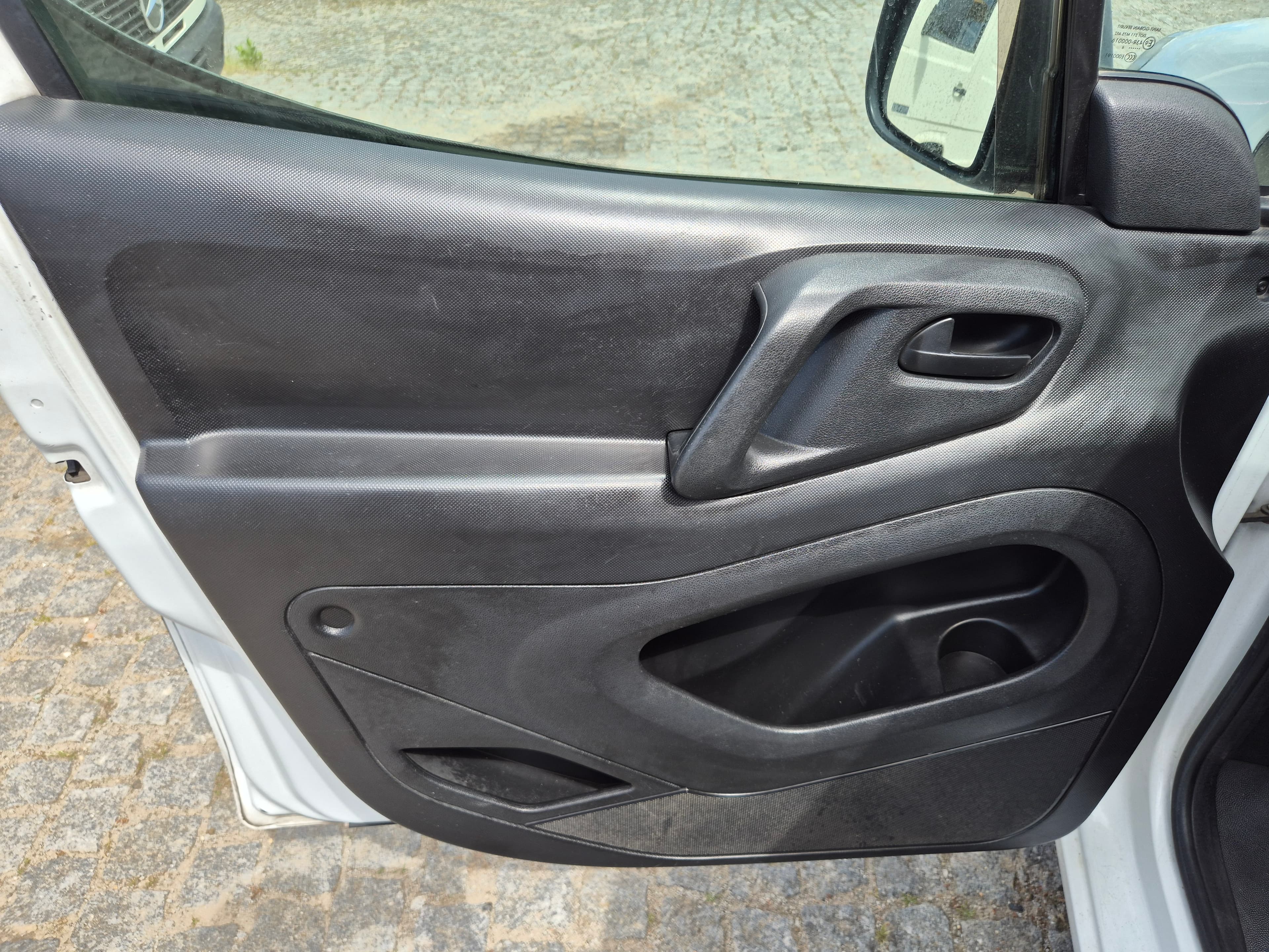 Citroën Berlingo · Año 2014 — imagen 27